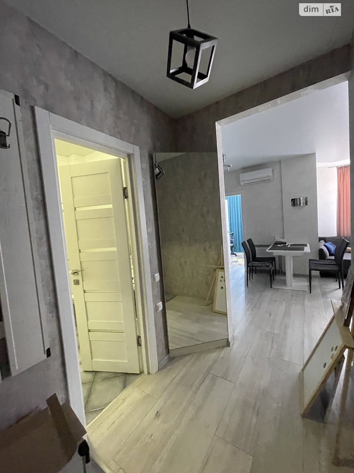 однокімнатна квартира з ремонтом в Одесі, район Київський, на мас. Радужний 20 в довготривалу оренду помісячно фото 1