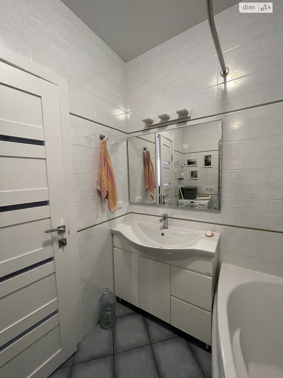 однокімнатна квартира з ремонтом в Одесі, район Київський, на мас. Радужний 20 в довготривалу оренду помісячно фото 1