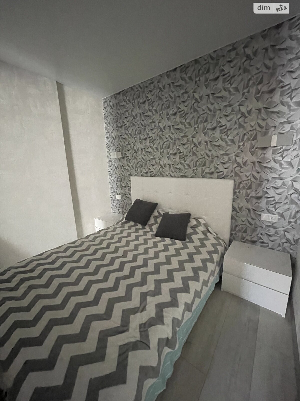 однокімнатна квартира з ремонтом в Одесі, район Київський, на мас. Радужний 20 в довготривалу оренду помісячно фото 1