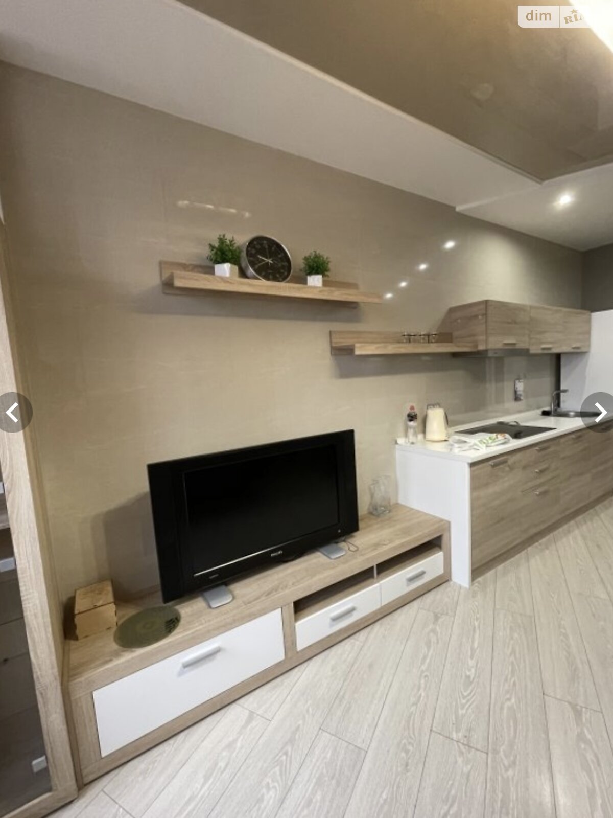 однокімнатна квартира з ремонтом в Одесі, район Київський, на мас. Радужний 15 в довготривалу оренду помісячно фото 1