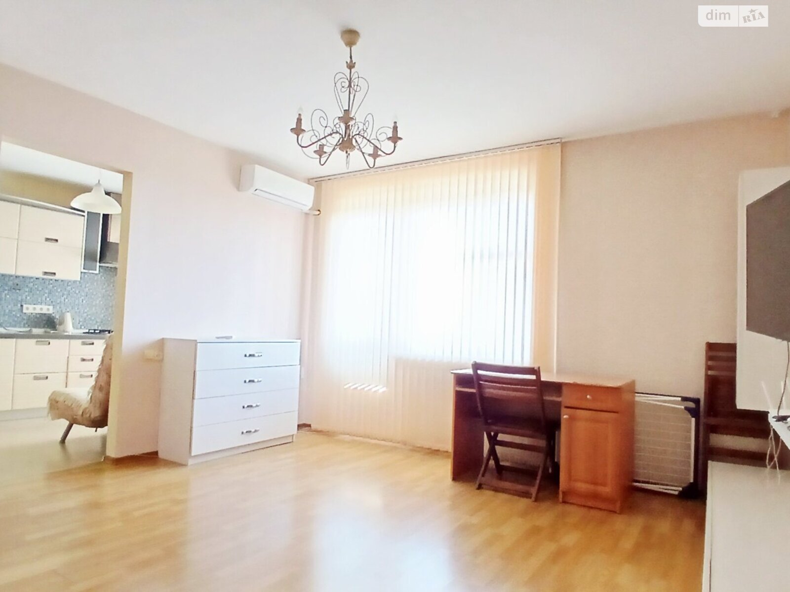 однокомнатная квартира в Одессе, район Киевский, на ул. Сергея Шелухина 35 в аренду на долгий срок помесячно фото 1 однокомнатная квартира в Одессе, район Киевский, на ул. Сергея Шелухина 35 в аренду на долгий срок помесячно фото 1