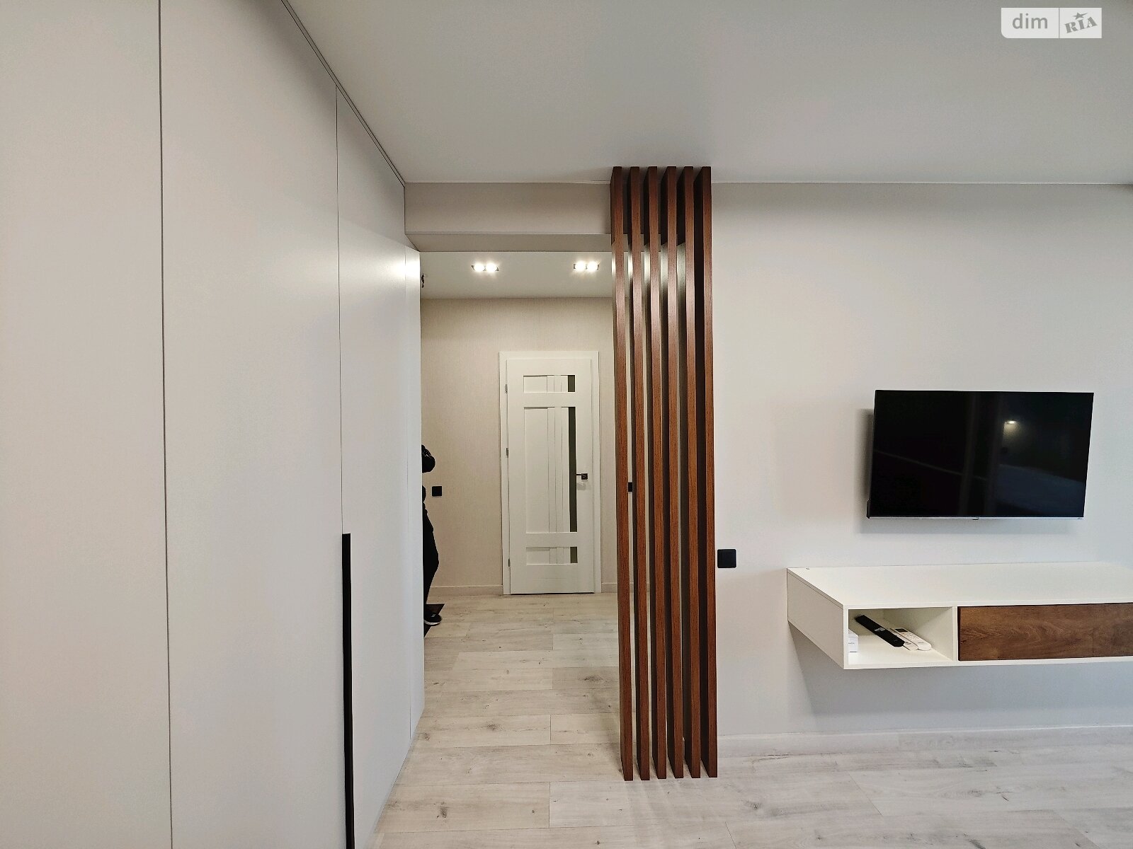 однокімнатна квартира в Одесі, район undefined, на вул. Варненська 27А/3 в довготривалу оренду помісячно фото 1 однокімнатна квартира в Одесі, район undefined, на вул. Варненська 27А/3 в довготривалу оренду помісячно фото 1