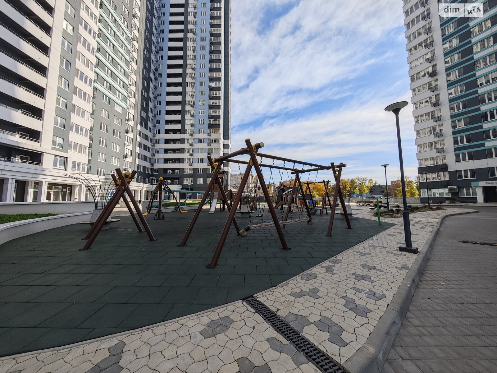 однокімнатна квартира в Одесі, район undefined, на вул. Варненська 27А/3 в довготривалу оренду помісячно фото 1 однокімнатна квартира в Одесі, район undefined, на вул. Варненська 27А/3 в довготривалу оренду помісячно фото 1