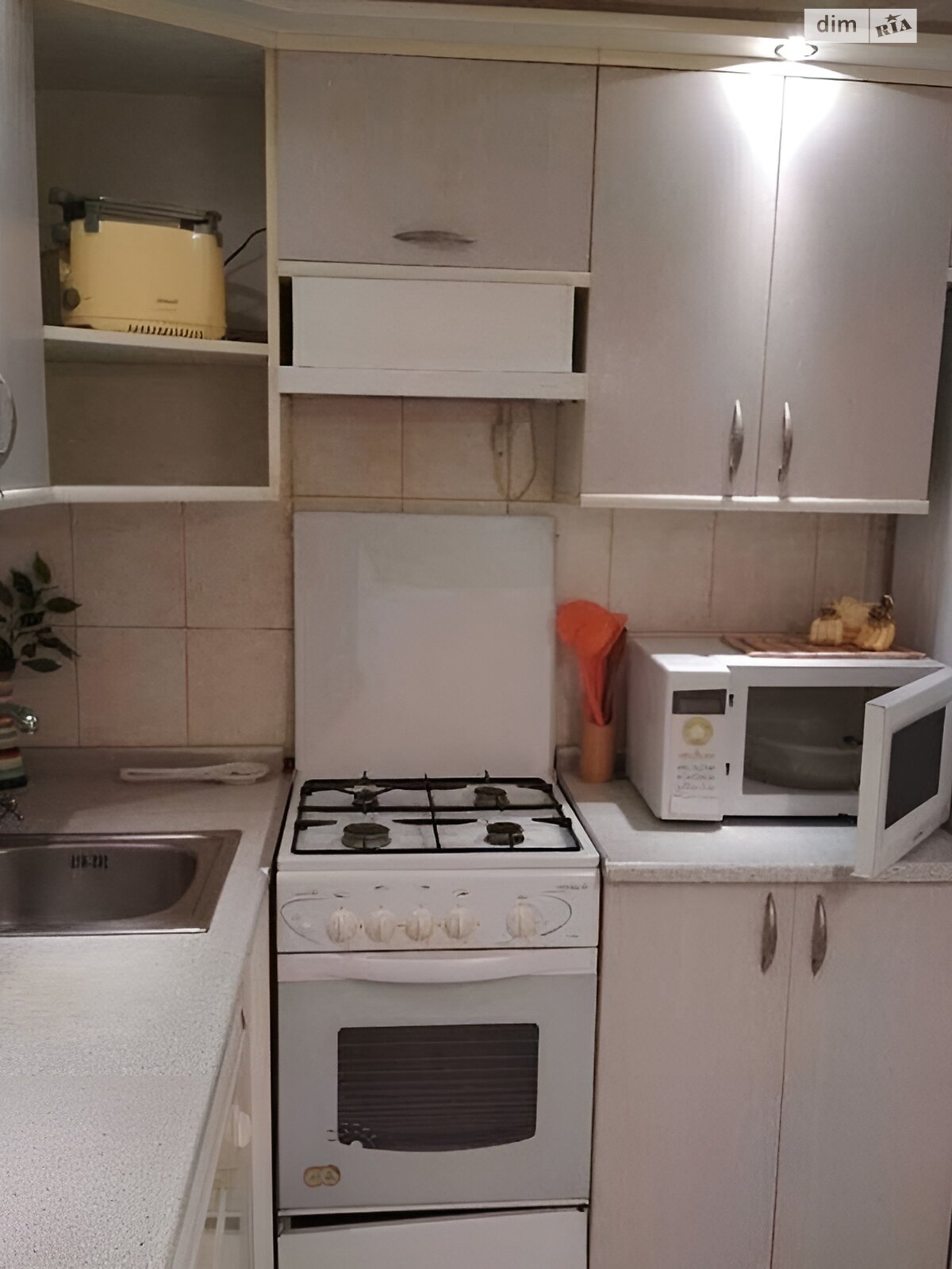 двокімнатна квартира в Одесі, район Курсаки, на вул. Ріхтера Святослава 148/3 в довготривалу оренду помісячно фото 1 двокімнатна квартира в Одесі, район Курсаки, на вул. Ріхтера Святослава 148/3 в довготривалу оренду помісячно фото 1