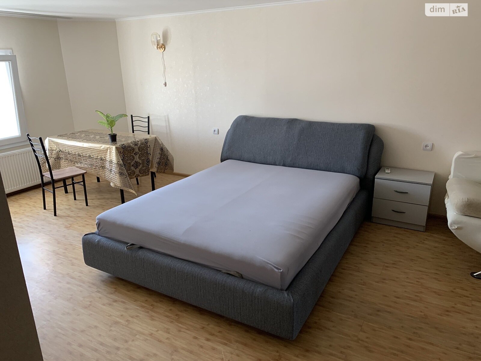 однокомнатная квартира с ремонтом в Одессе, район Курсаки, на ул. Старицкого 20/1 в аренду на долгий срок помесячно фото 1