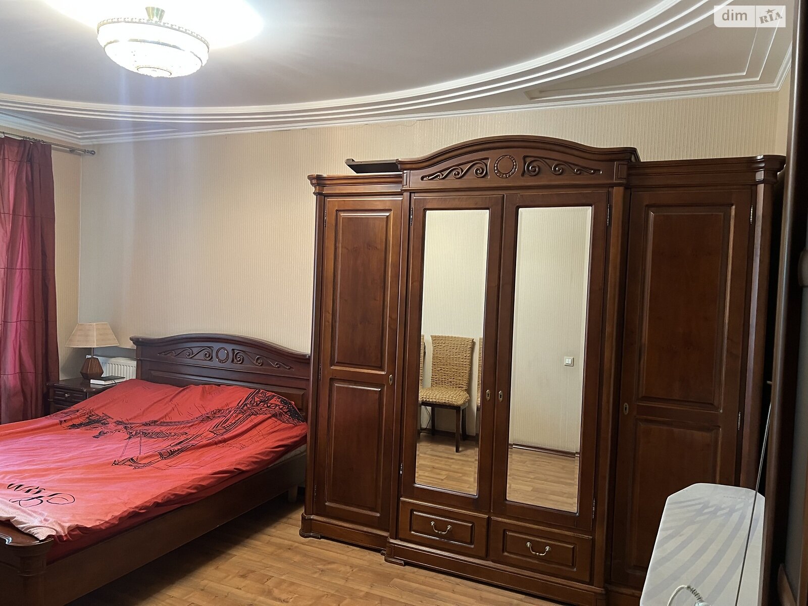 трикімнатна квартира в Одесі, район Ланжерон, на пров. Обсерваторний 2/4 в довготривалу оренду помісячно фото 1 трикімнатна квартира в Одесі, район Ланжерон, на пров. Обсерваторний 2/4 в довготривалу оренду помісячно фото 1