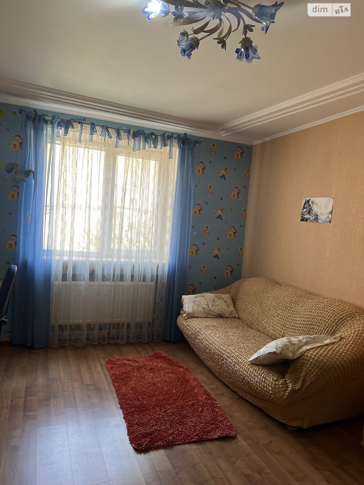 трикімнатна квартира в Одесі, район Ланжерон, на пров. Обсерваторний 2/4 в довготривалу оренду помісячно фото 1 трикімнатна квартира в Одесі, район Ланжерон, на пров. Обсерваторний 2/4 в довготривалу оренду помісячно фото 1
