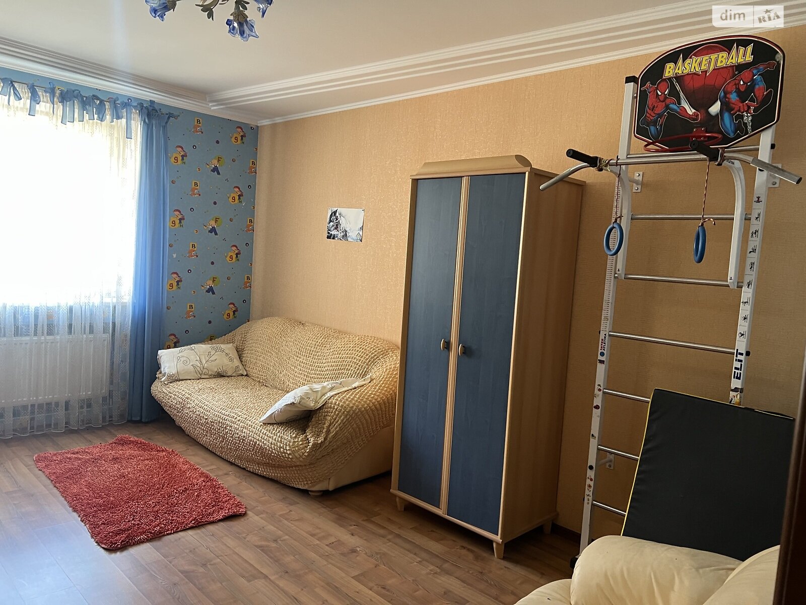 трикімнатна квартира в Одесі, район Ланжерон, на пров. Обсерваторний 2/4 в довготривалу оренду помісячно фото 1 трикімнатна квартира в Одесі, район Ланжерон, на пров. Обсерваторний 2/4 в довготривалу оренду помісячно фото 1