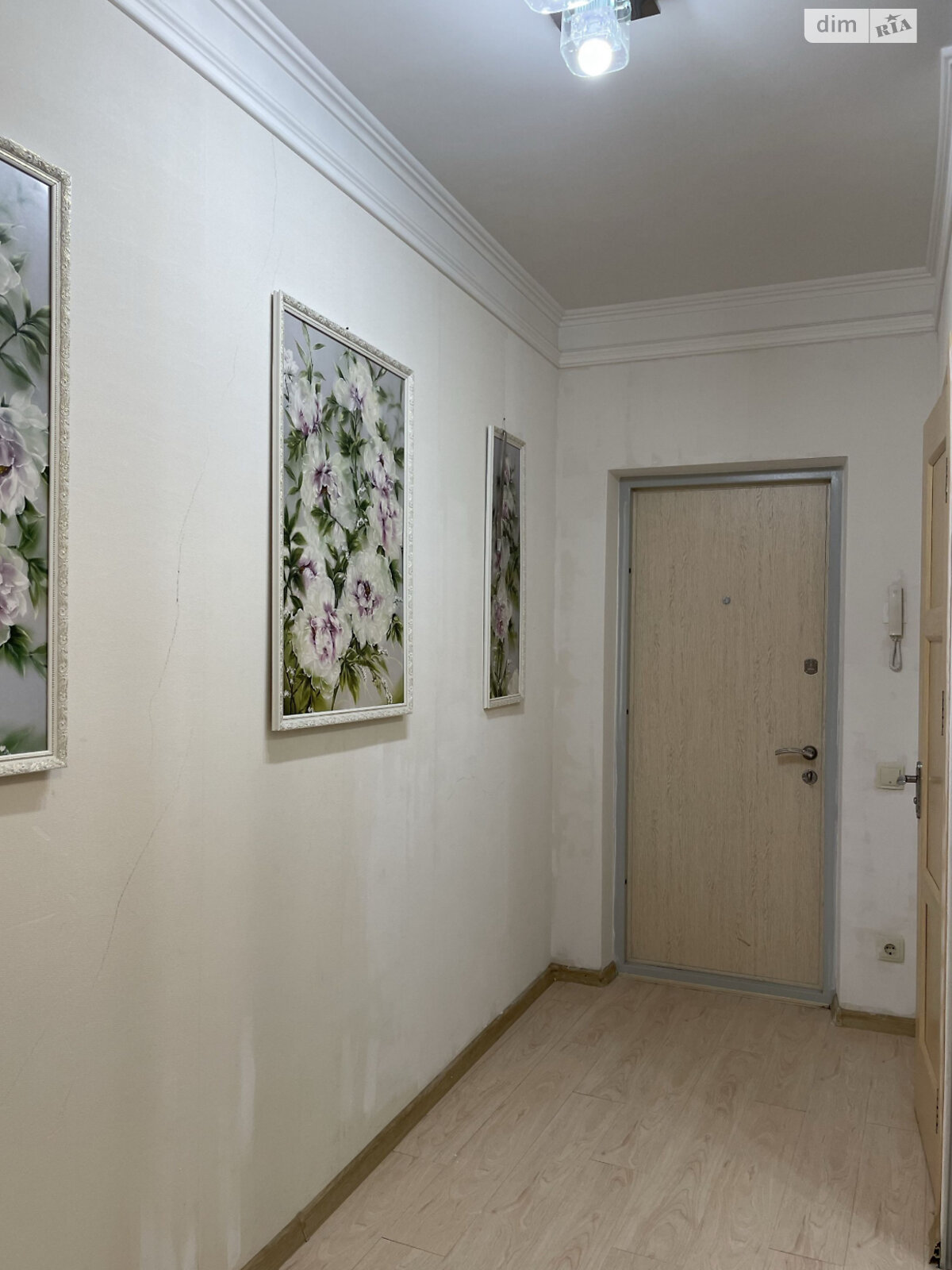 трехкомнатная квартира в Одессе, район Ланжерон, на пер. Обсерваторный 2/6 в аренду на долгий срок помесячно фото 1