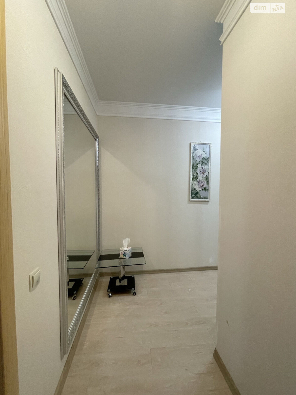 трехкомнатная квартира в Одессе, район Ланжерон, на пер. Обсерваторный 2/6 в аренду на долгий срок помесячно фото 1