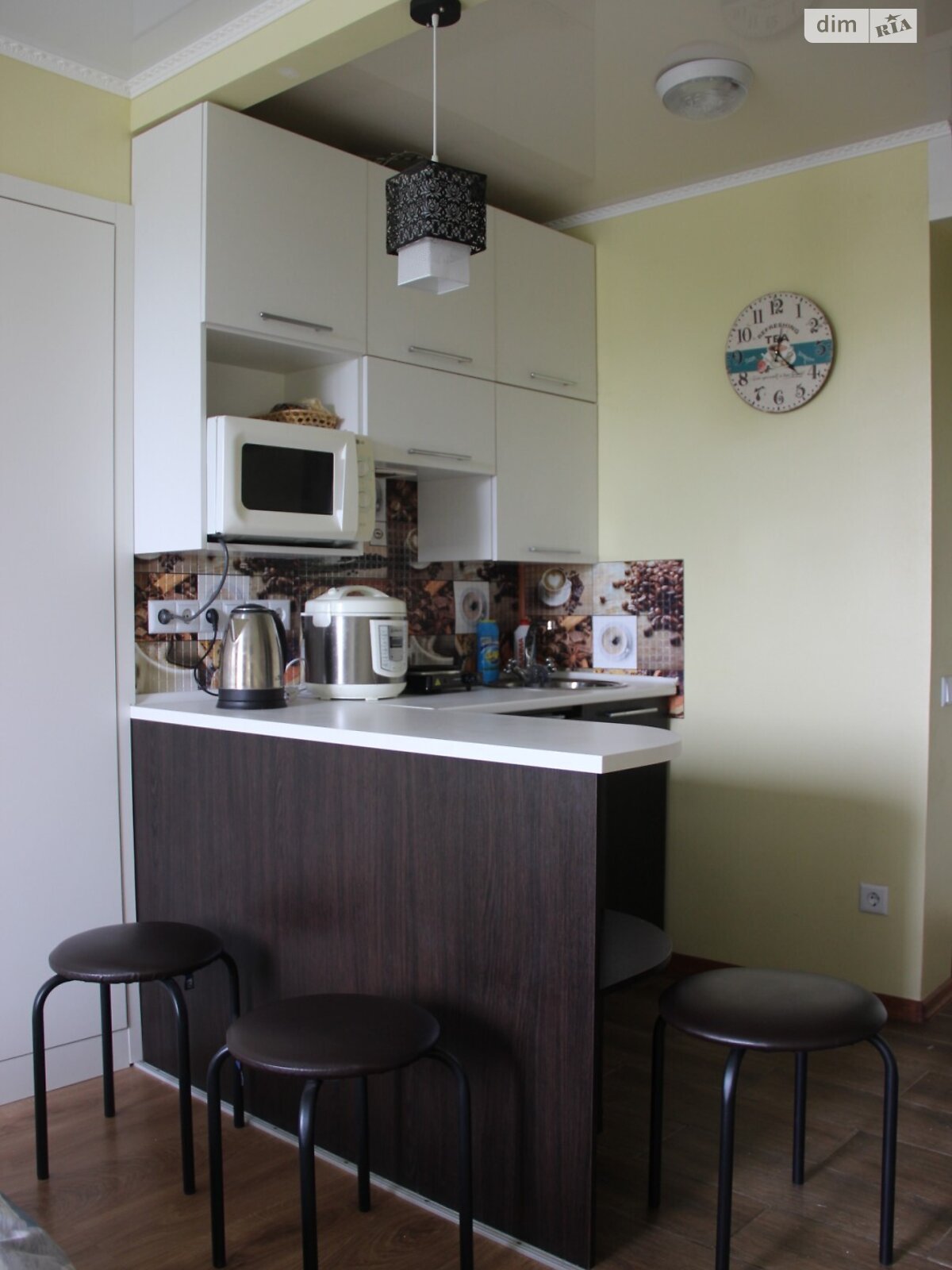 однокомнатная квартира в Одессе, район Лузановка, на дор. Николаевская 301А в аренду на долгий срок помесячно фото 1 однокомнатная квартира в Одессе, район Лузановка, на дор. Николаевская 301А в аренду на долгий срок помесячно фото 1