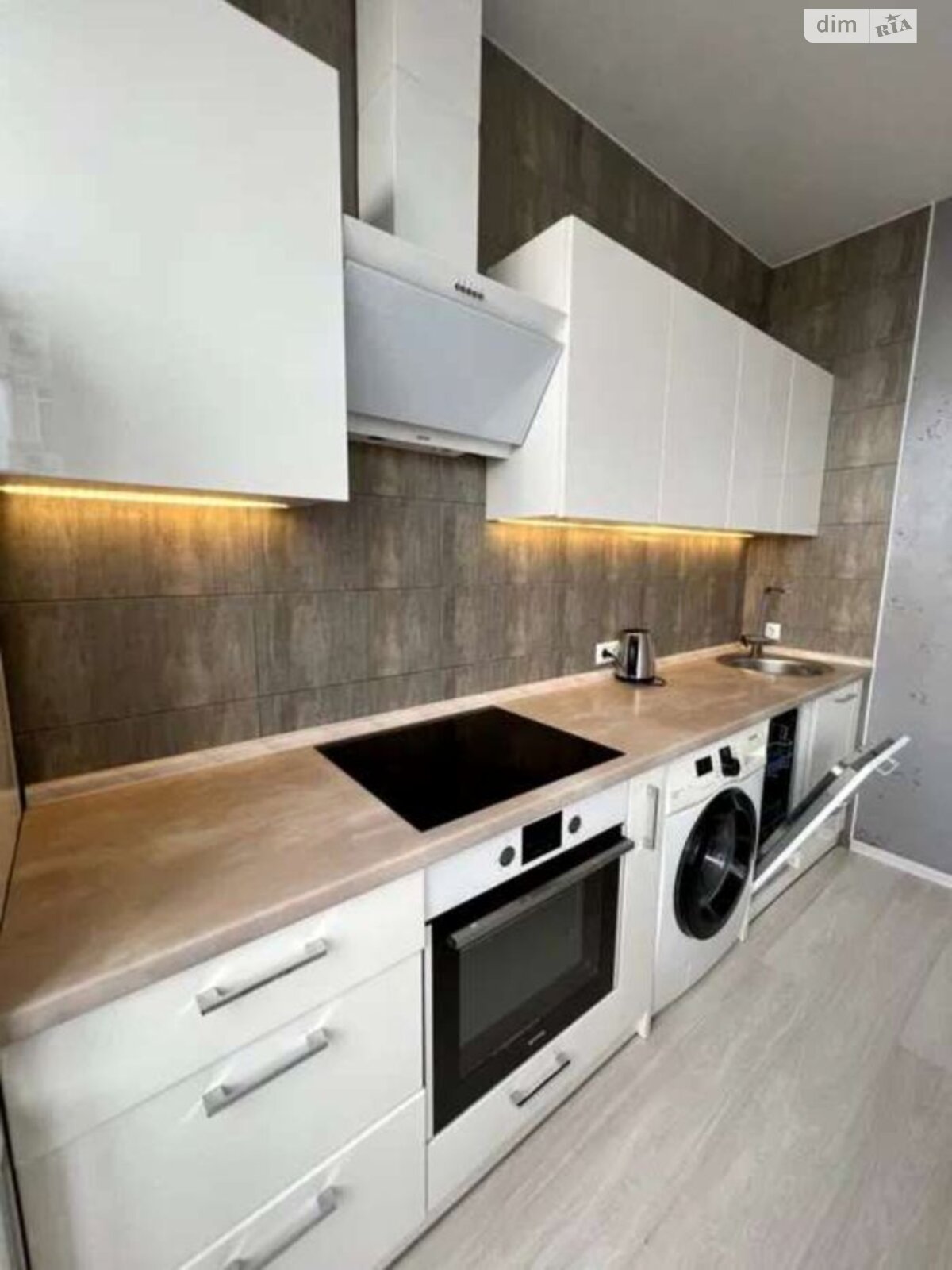 однокомнатная квартира в Одессе, на ул. Люстдорфская дорога в аренду на долгий срок помесячно фото 1 однокомнатная квартира в Одессе, на ул. Люстдорфская дорога в аренду на долгий срок помесячно фото 1