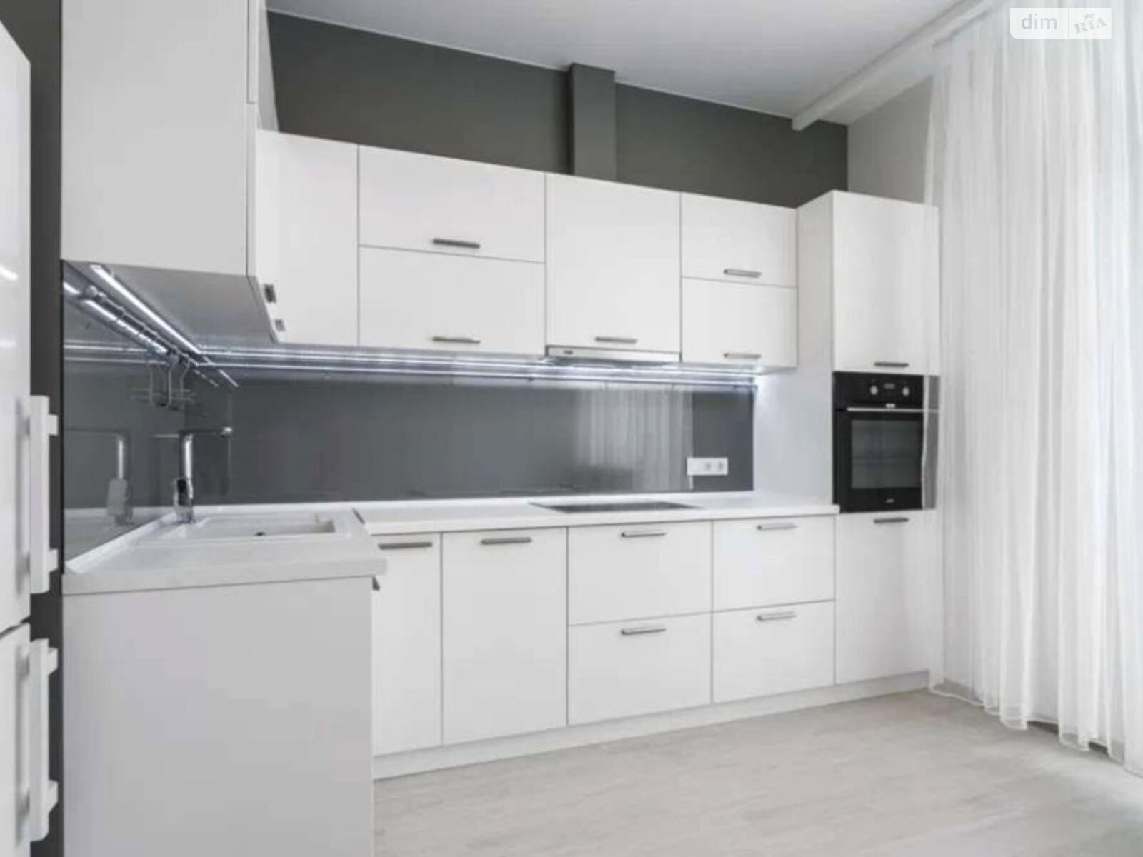 однокомнатная квартира в Одессе, на ул. Люстдорфская дорога 90А в аренду на долгий срок помесячно фото 1 однокомнатная квартира в Одессе, на ул. Люстдорфская дорога 90А в аренду на долгий срок помесячно фото 1