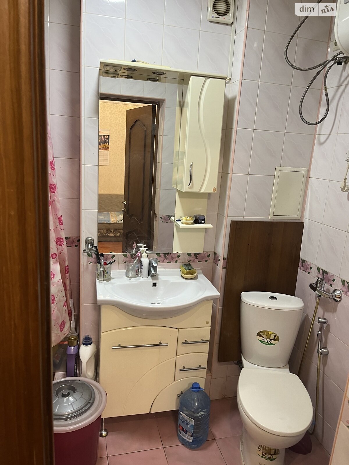 однокомнатная квартира в Одессе, на ул. Михаила Грушевского в аренду на долгий срок помесячно фото 1 однокомнатная квартира в Одессе, на ул. Михаила Грушевского в аренду на долгий срок помесячно фото 1