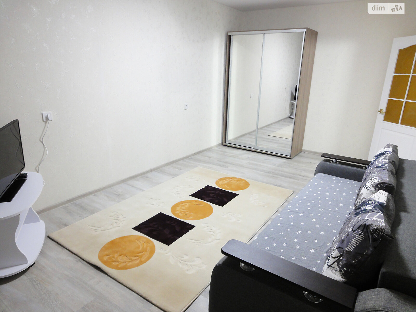 однокомнатная квартира в Одессе, район Молдаванка, на ул. Балковская 42, кв. 27 в аренду на долгий срок помесячно фото 1 однокомнатная квартира в Одессе, район Молдаванка, на ул. Балковская 42, кв. 27 в аренду на долгий срок помесячно фото 1