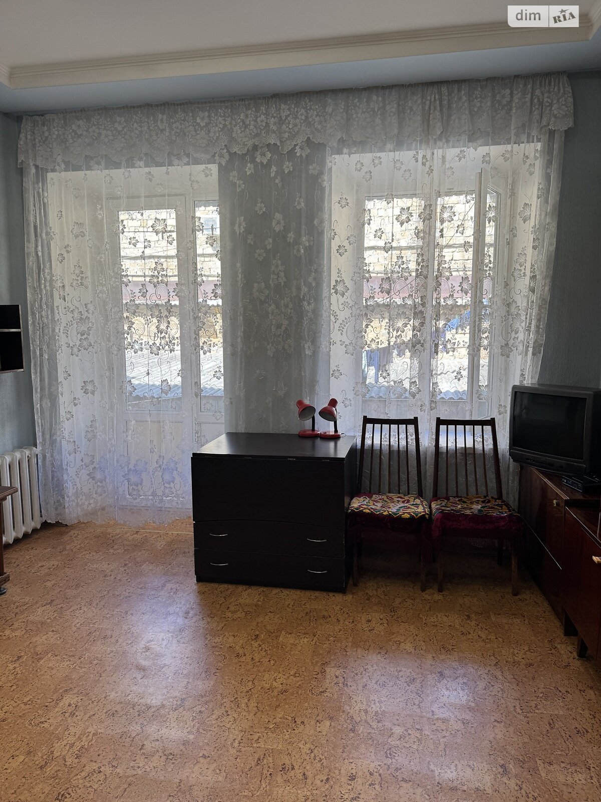 однокомнатная квартира в Одессе, район Молдаванка, на ул. Богдана Хмельницкого 26 в аренду на долгий срок помесячно фото 1 однокомнатная квартира в Одессе, район Молдаванка, на ул. Богдана Хмельницкого 26 в аренду на долгий срок помесячно фото 1