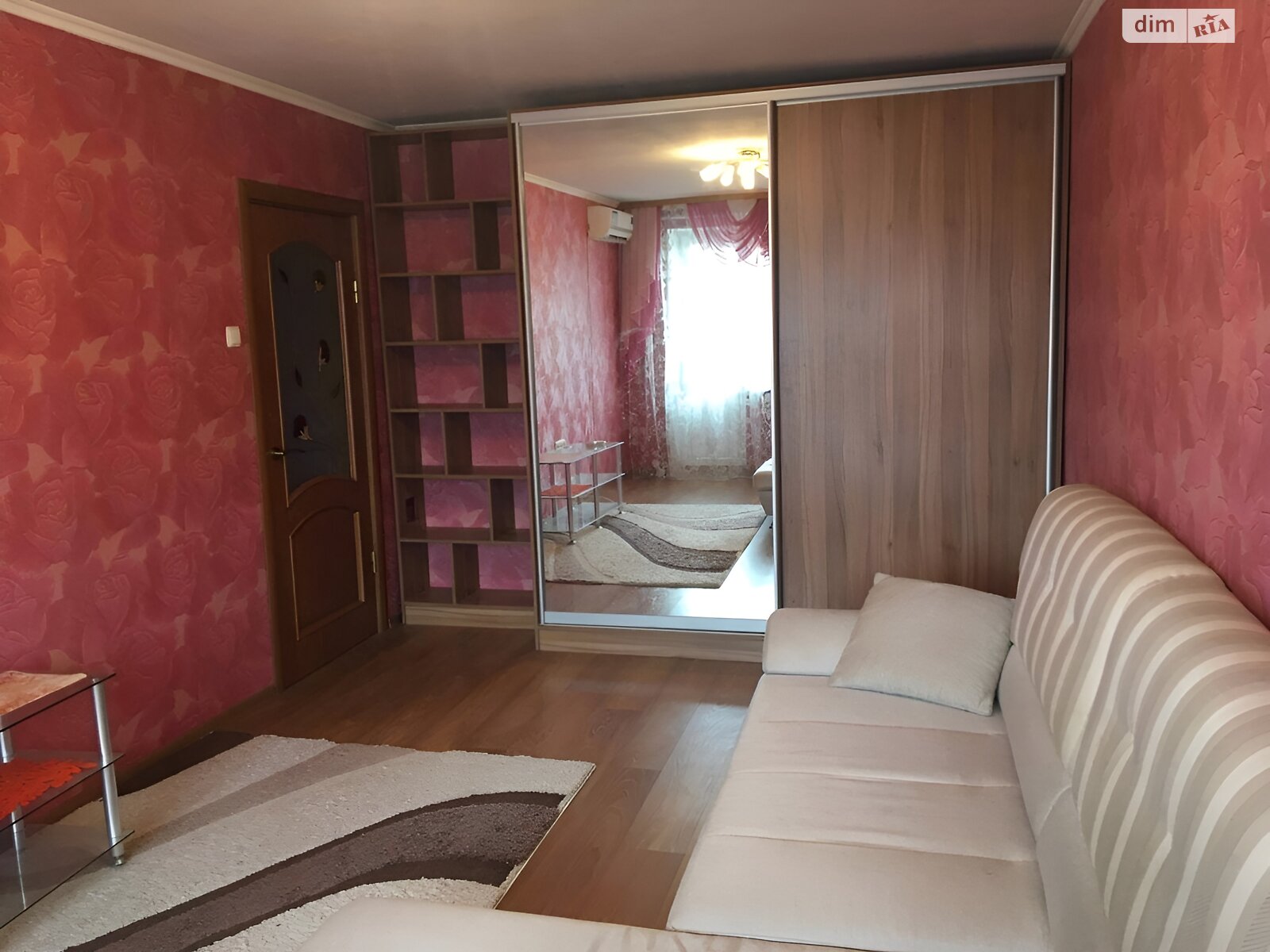 однокомнатная квартира в Одессе, район Молдаванка, на ул. Дмитрия Иванова 6 в аренду на долгий срок помесячно фото 1