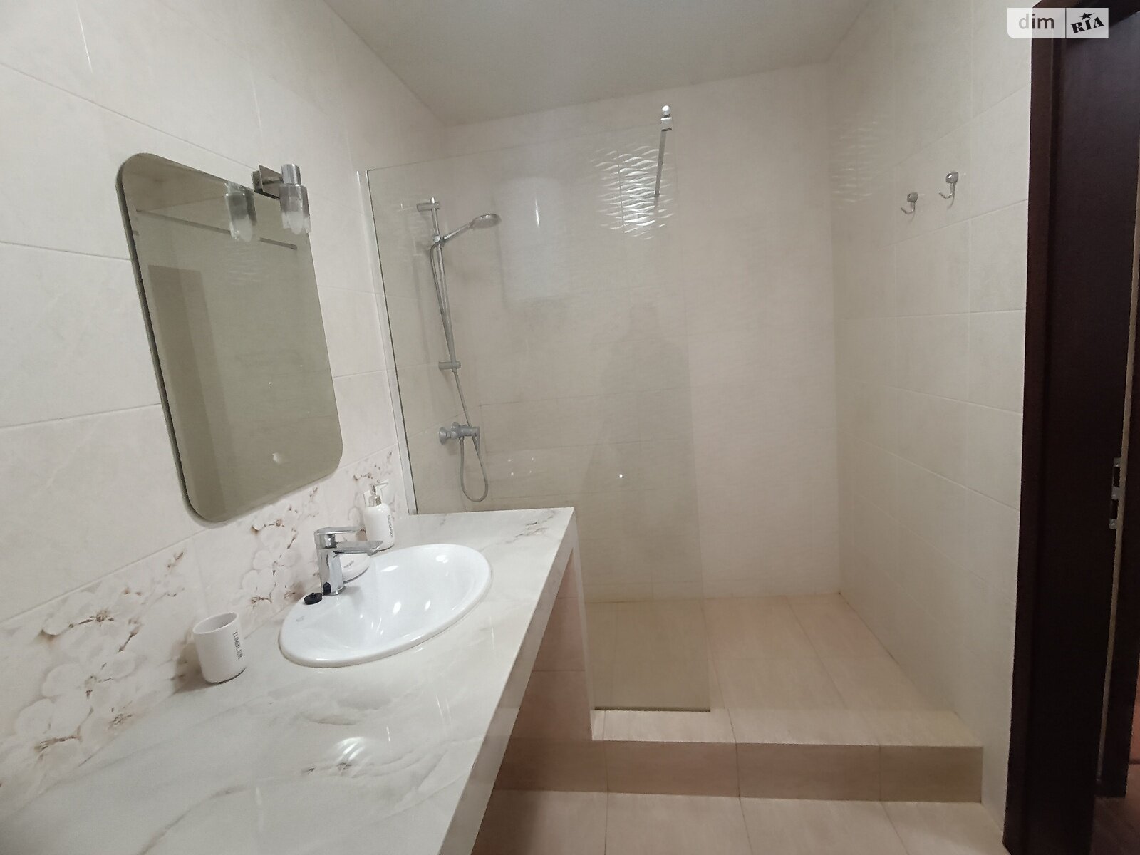 однокомнатная квартира в Одессе, район Молдаванка, на ул. Геннадия Афанасьева 11 в аренду на долгий срок помесячно фото 1