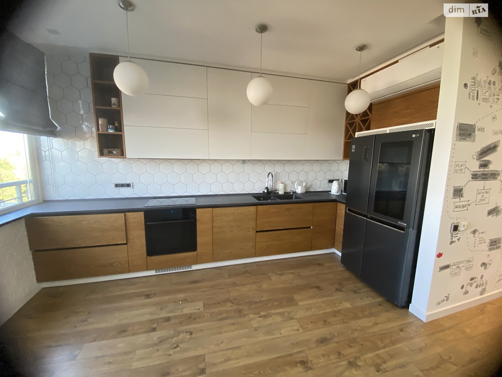 трехкомнатная квартира в Одессе, район Молдаванка, на ул. Михайловская 8 корпус 2 в аренду на долгий срок помесячно фото 1