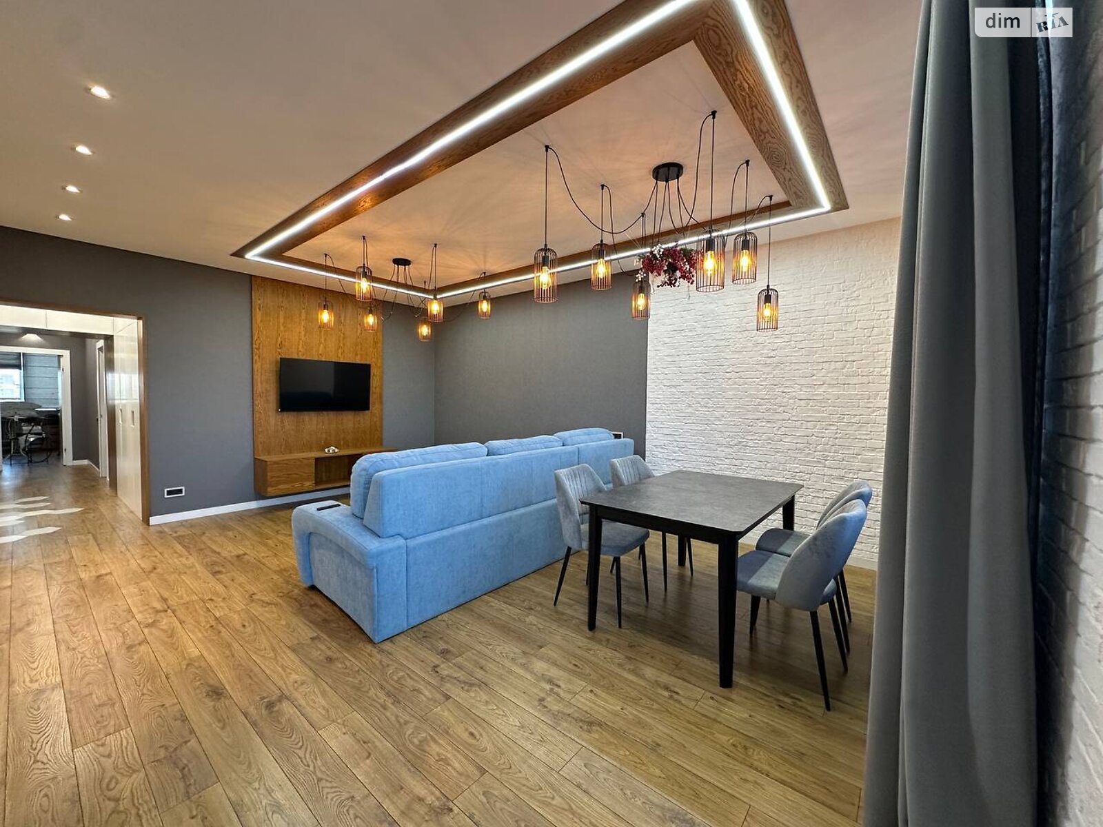 трехкомнатная квартира в Одессе, район Молдаванка, на ул. Михайловская 8 корпус 2 в аренду на долгий срок помесячно фото 1