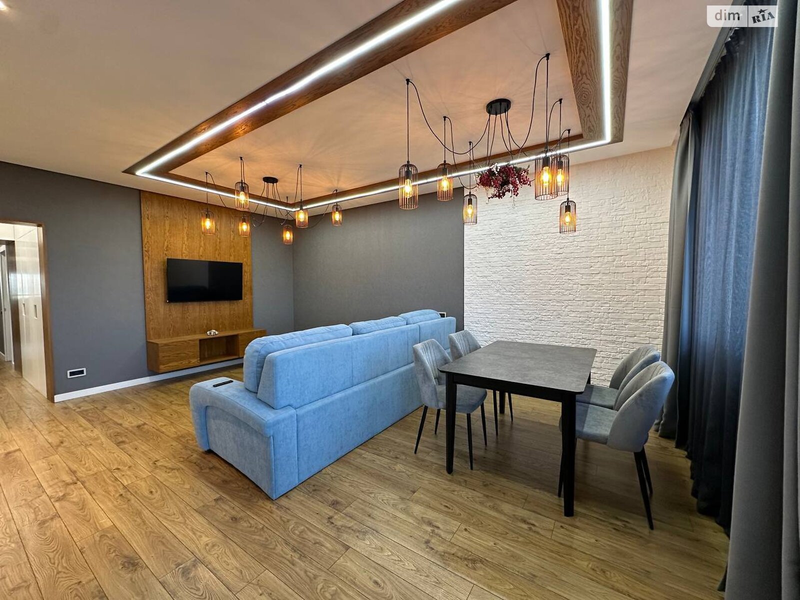 трехкомнатная квартира в Одессе, район Молдаванка, на ул. Михайловская 8 корпус 2 в аренду на долгий срок помесячно фото 1