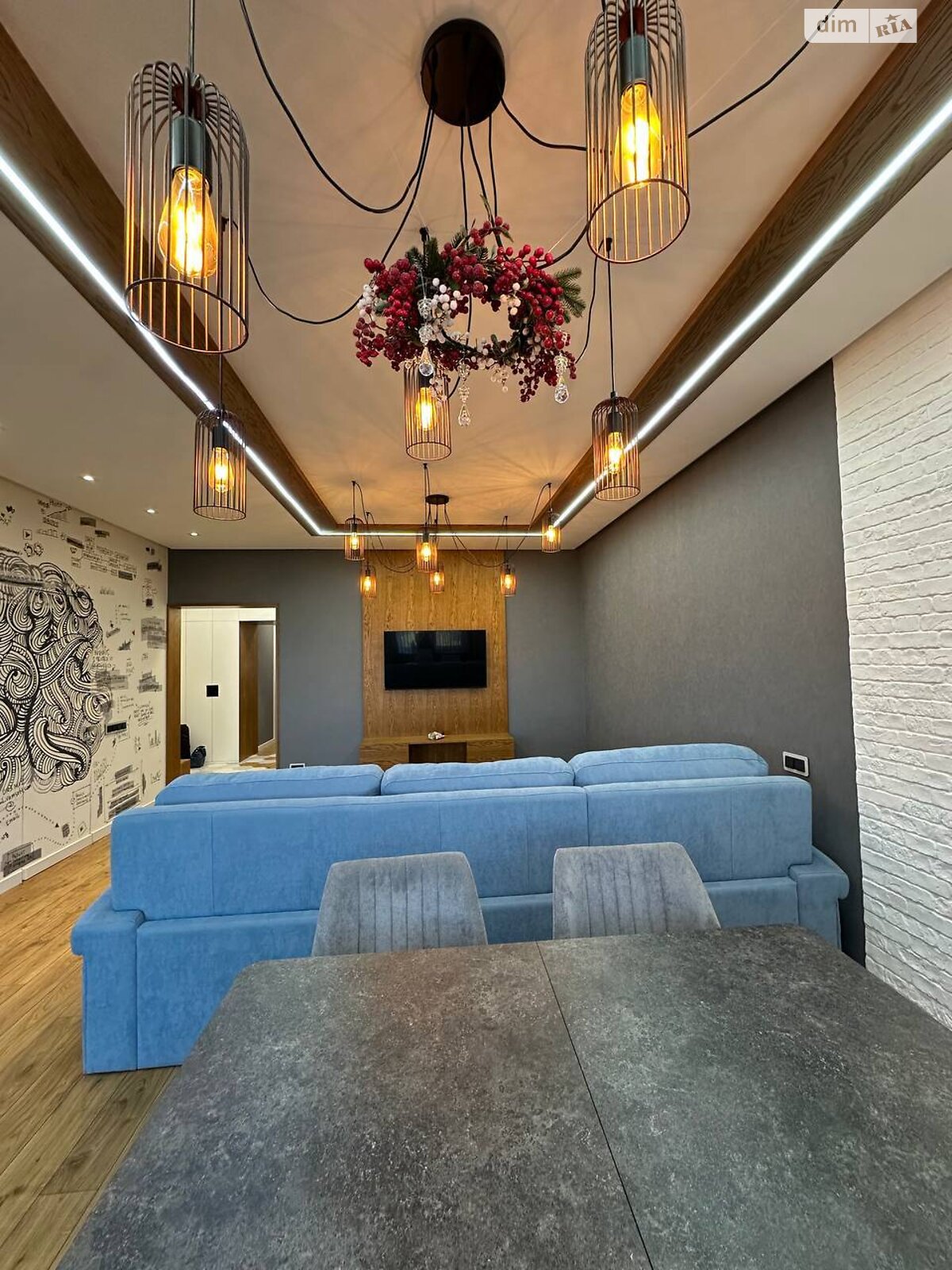 трехкомнатная квартира в Одессе, район Молдаванка, на ул. Михайловская 8 корпус 2 в аренду на долгий срок помесячно фото 1