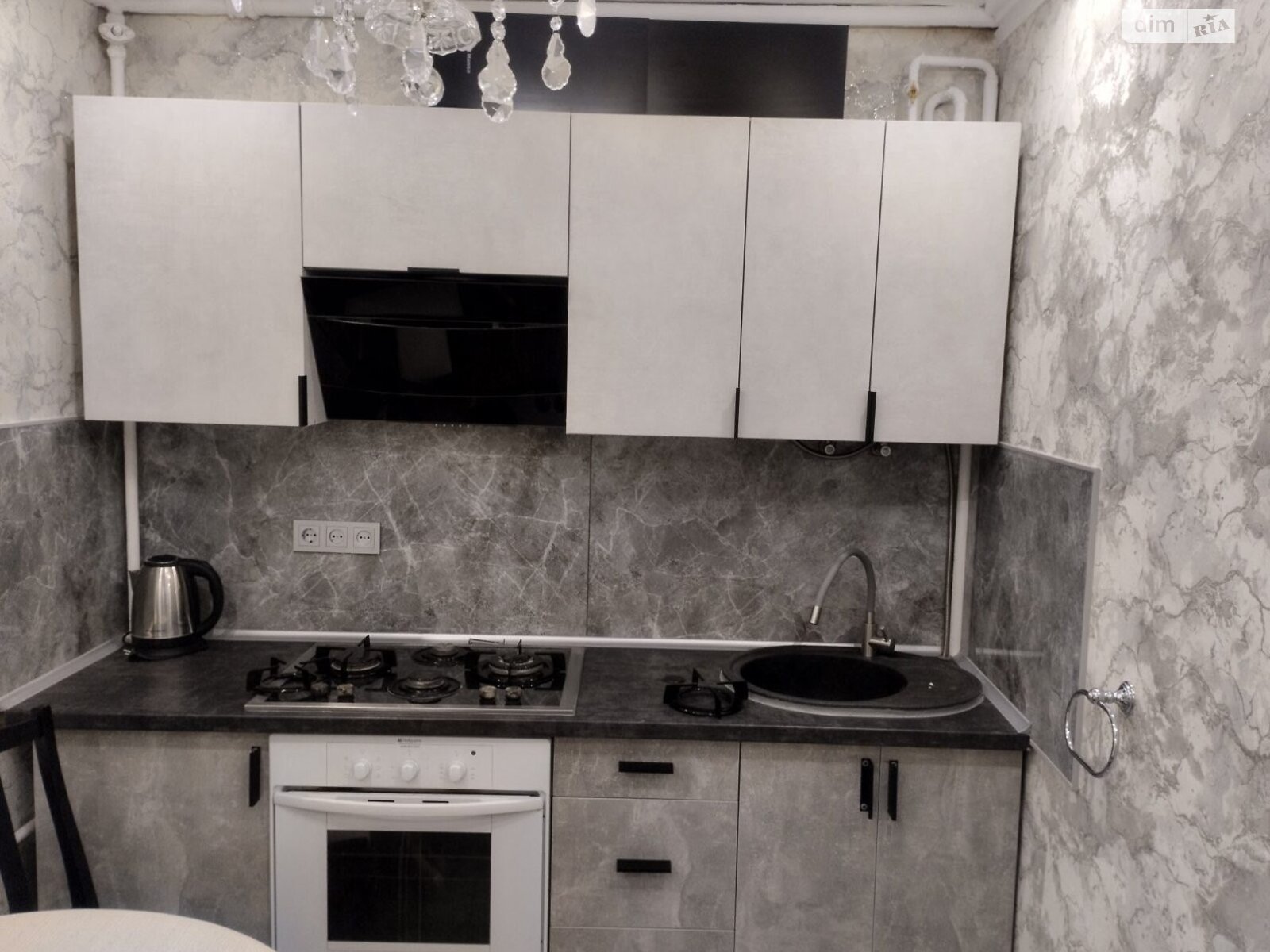 двухкомнатная квартира в Одессе, район Молдаванка, на ул. Запорожская 10 в аренду на долгий срок помесячно фото 1