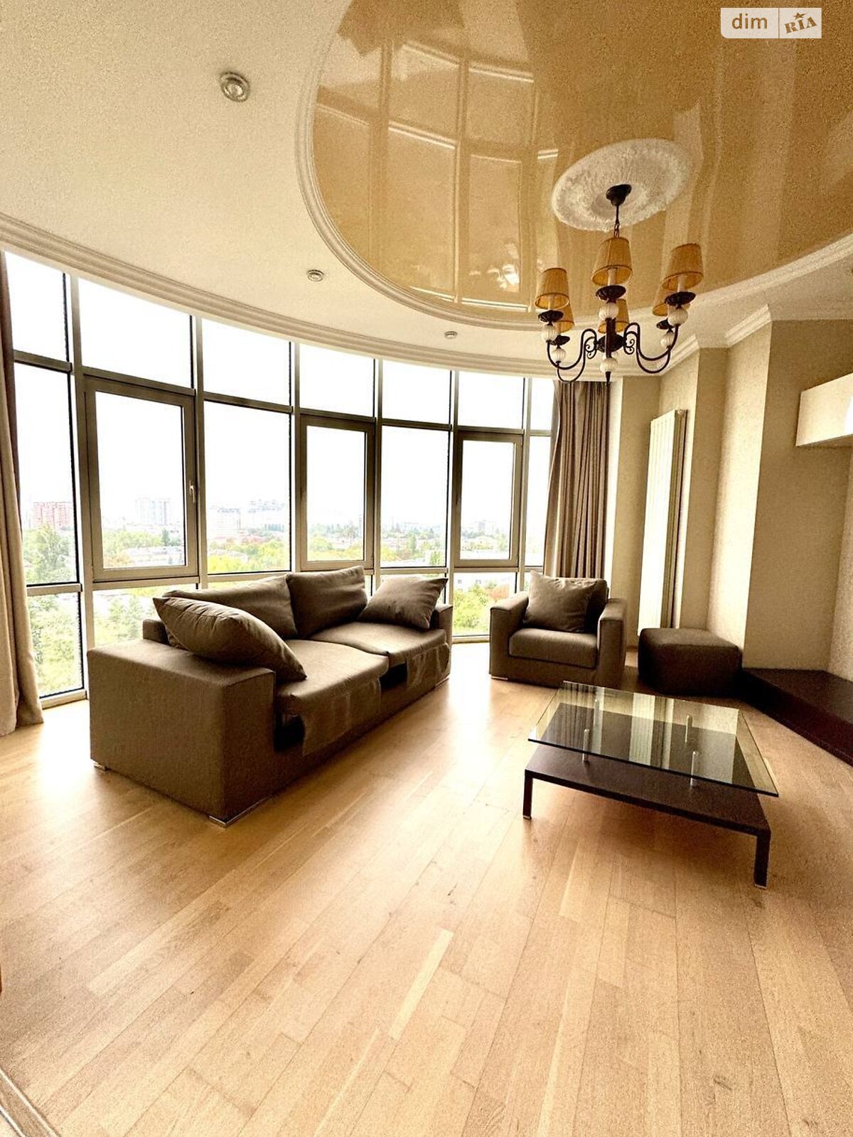 трехкомнатная квартира в Одессе, район Отрада, на бул. Французский 9 в аренду на долгий срок помесячно фото 1