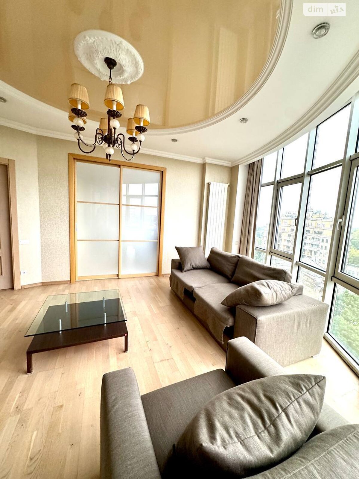 трехкомнатная квартира в Одессе, район Отрада, на бул. Французский 9 в аренду на долгий срок помесячно фото 1