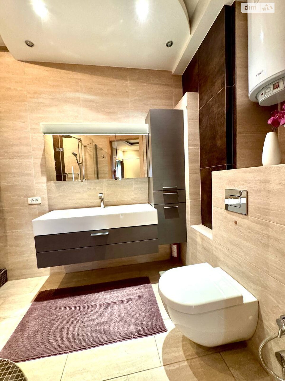 трехкомнатная квартира в Одессе, район Отрада, на бул. Французский 9 в аренду на долгий срок помесячно фото 1