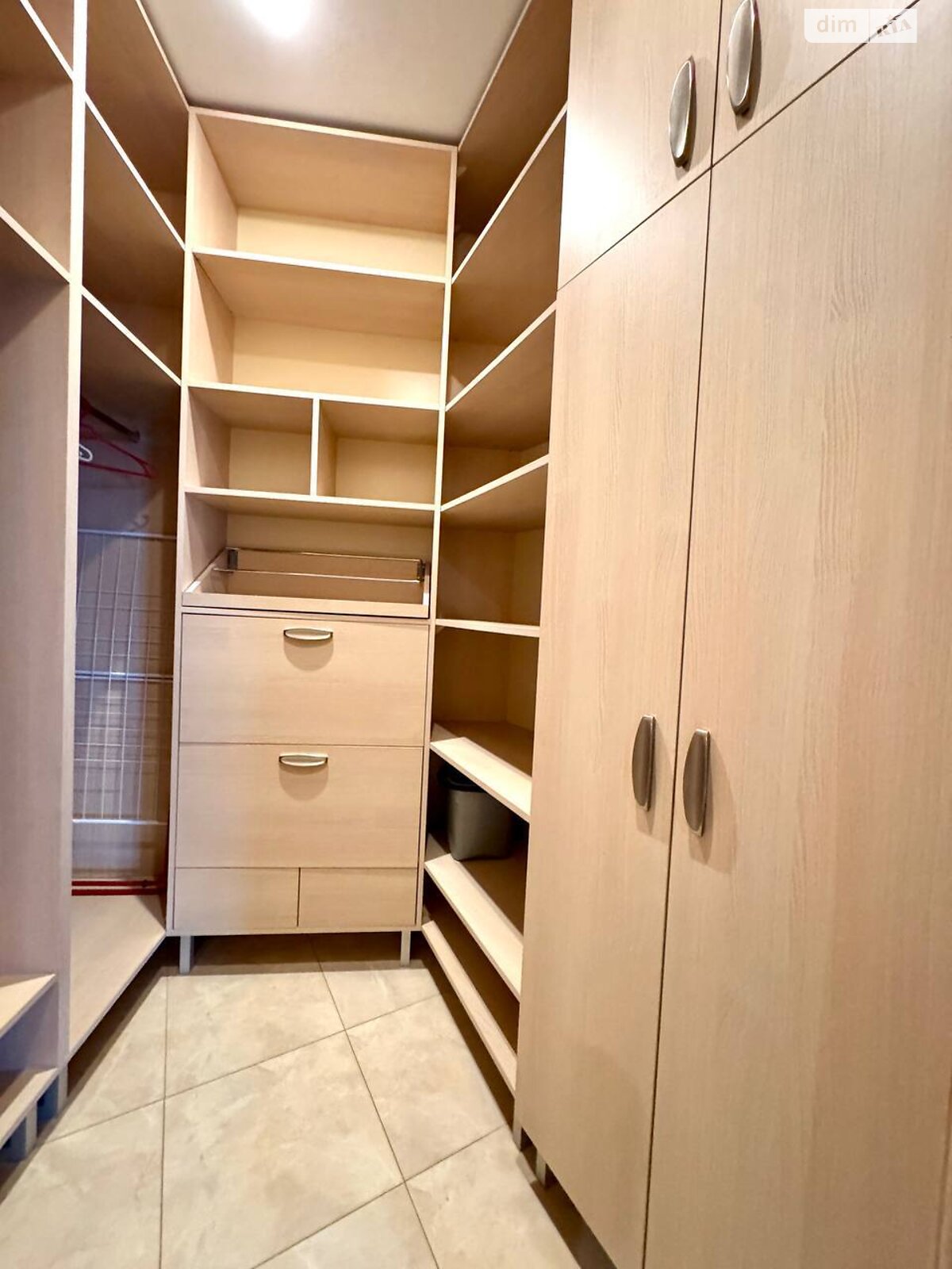 трехкомнатная квартира в Одессе, район Отрада, на бул. Французский 9 в аренду на долгий срок помесячно фото 1