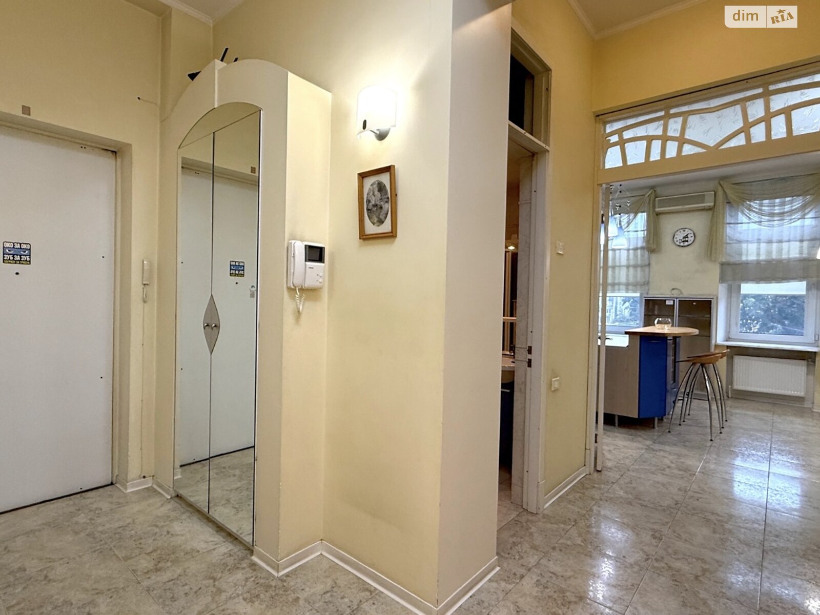 трехкомнатная квартира в Одессе, район Отрада, на бул. Французский 11А в аренду на долгий срок помесячно фото 1