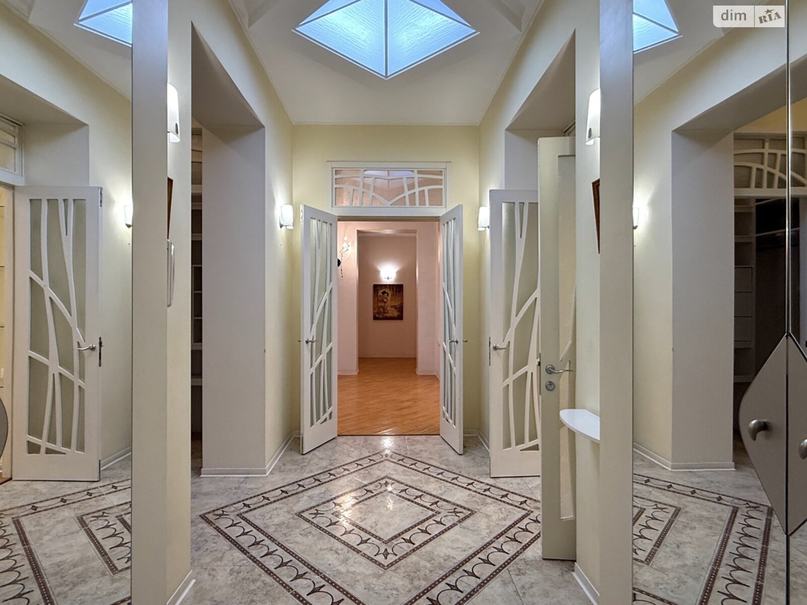 трехкомнатная квартира в Одессе, район Отрада, на бул. Французский 11А в аренду на долгий срок помесячно фото 1