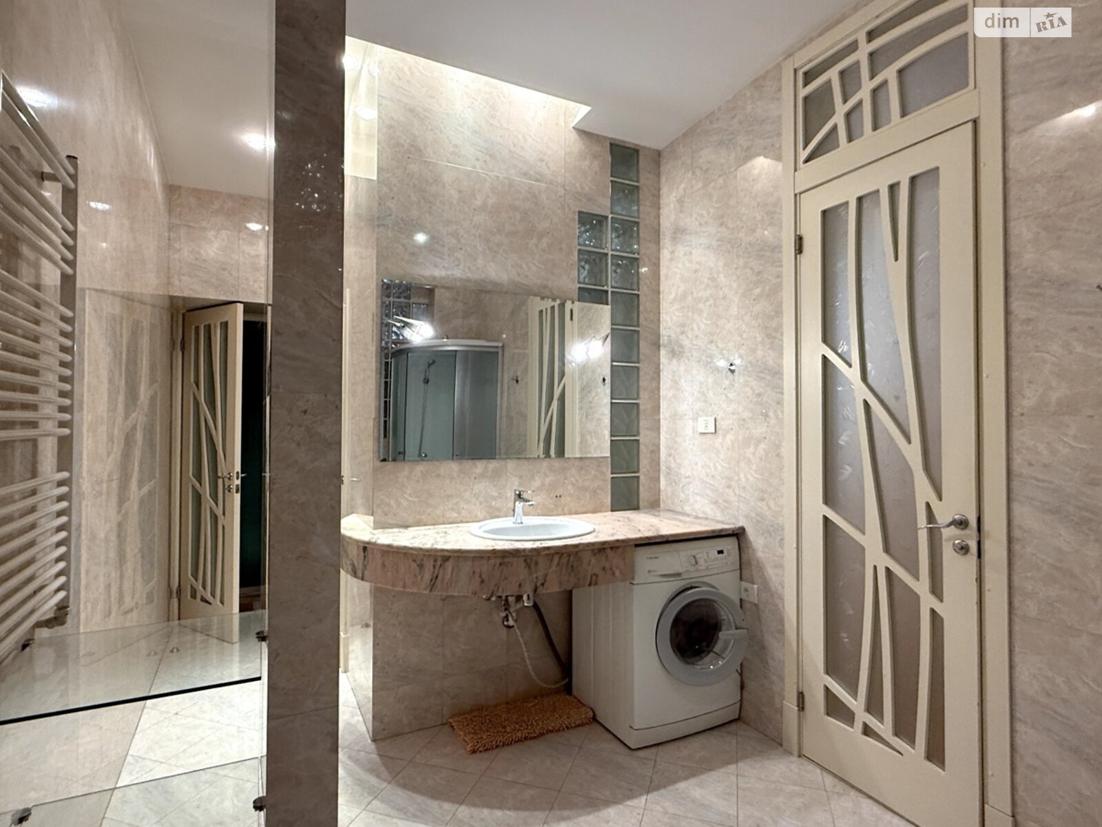 трехкомнатная квартира в Одессе, район Отрада, на бул. Французский 11А в аренду на долгий срок помесячно фото 1