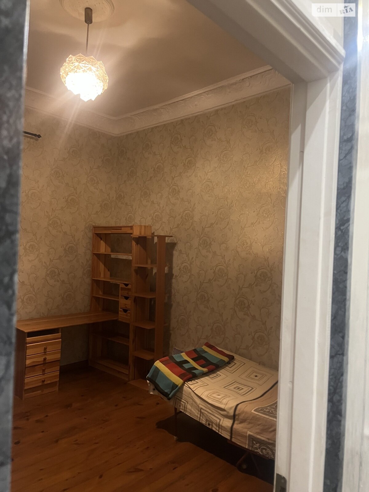 чотирикімнатна квартира в Одесі, на вул. Відрадна 8 в довготривалу оренду помісячно фото 1