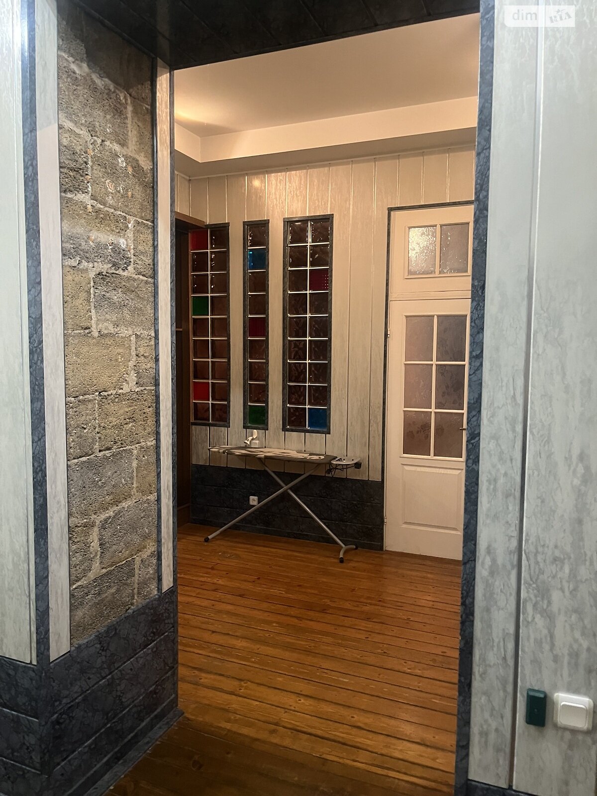 чотирикімнатна квартира в Одесі, на вул. Відрадна 8 в довготривалу оренду помісячно фото 1