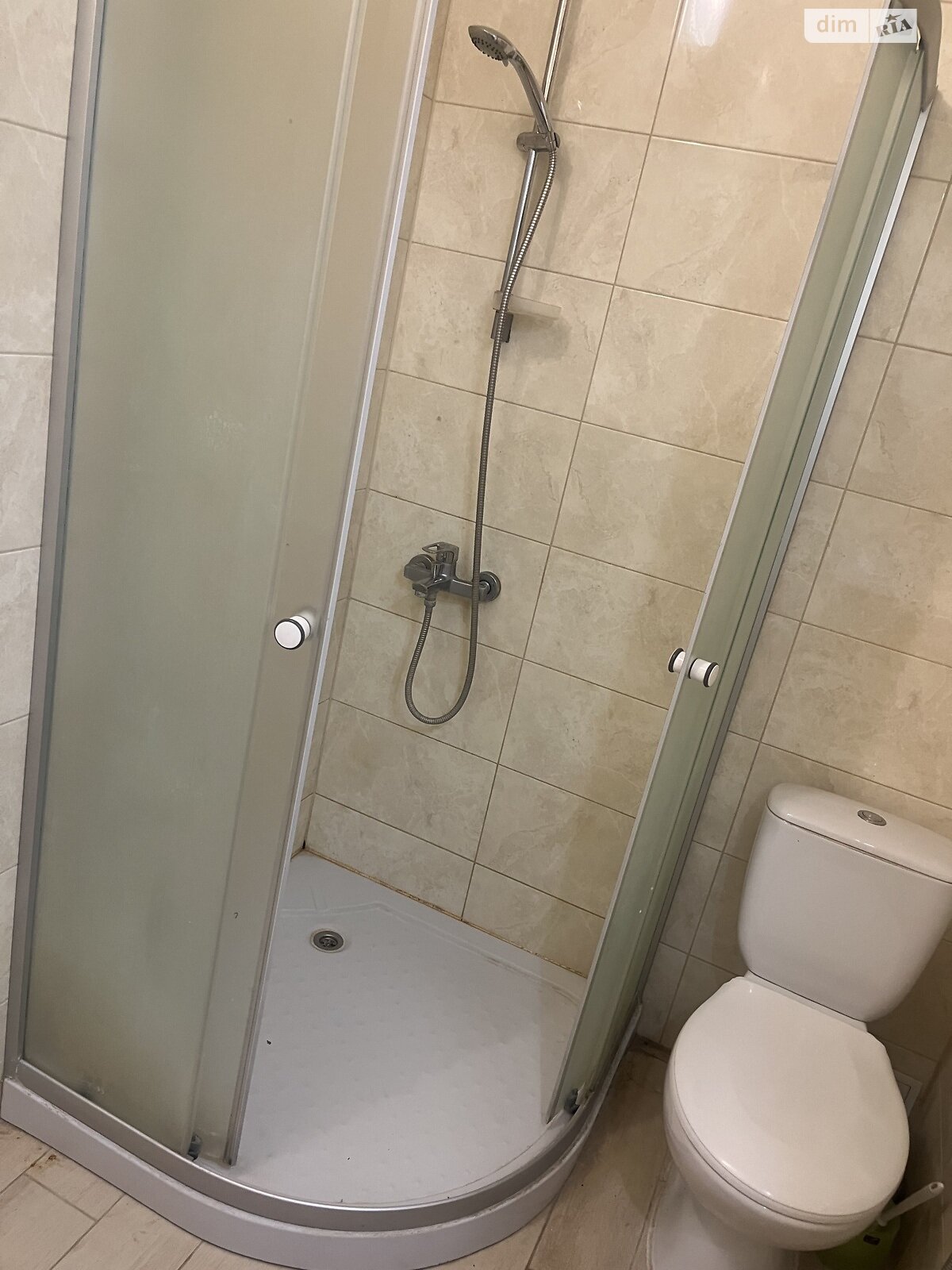 чотирикімнатна квартира в Одесі, на вул. Відрадна 8 в довготривалу оренду помісячно фото 1