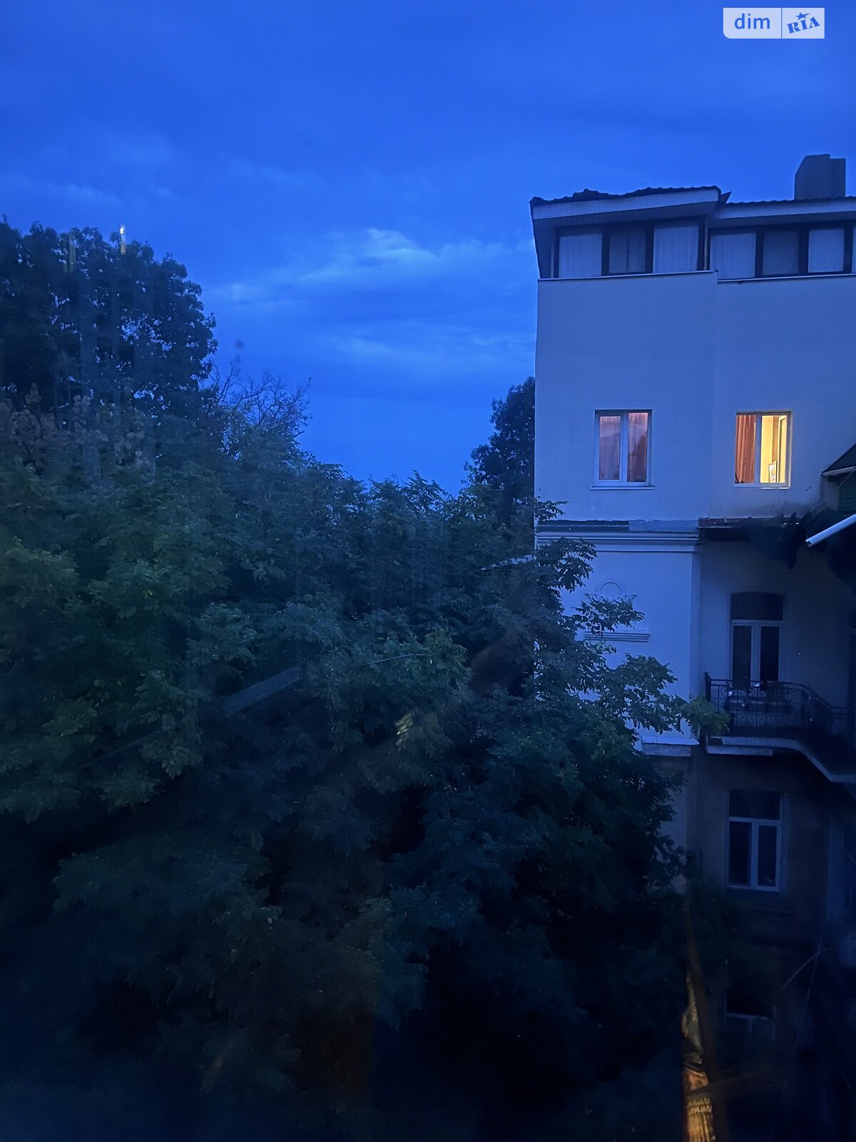 чотирикімнатна квартира в Одесі, на вул. Відрадна 8 в довготривалу оренду помісячно фото 1