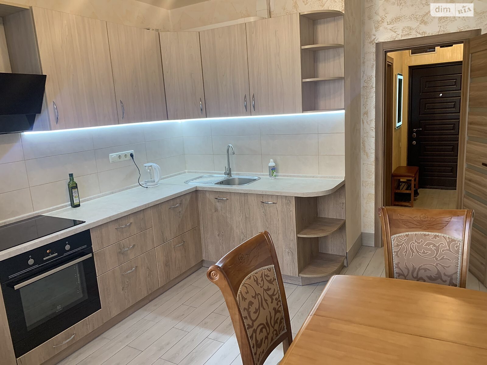 однокомнатная квартира в Одессе, район Пересыпский, на ул. Академика Сахарова в аренду на долгий срок помесячно фото 1