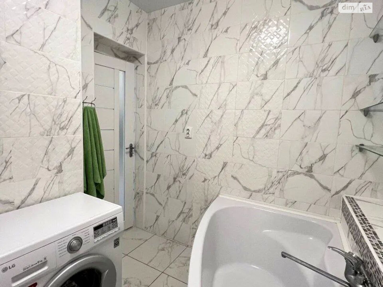 двокімнатна квартира в Одесі, район Пересипський, на вул. Марсельська 56 в довготривалу оренду помісячно фото 1