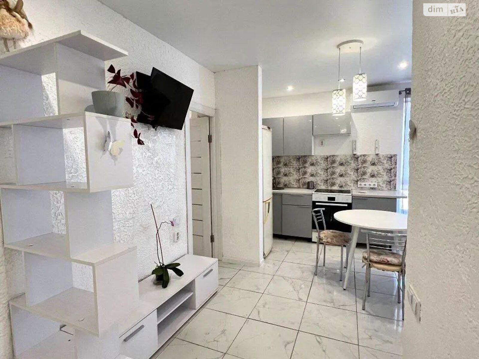 двокімнатна квартира в Одесі, район Пересипський, на вул. Марсельська 56 в довготривалу оренду помісячно фото 1