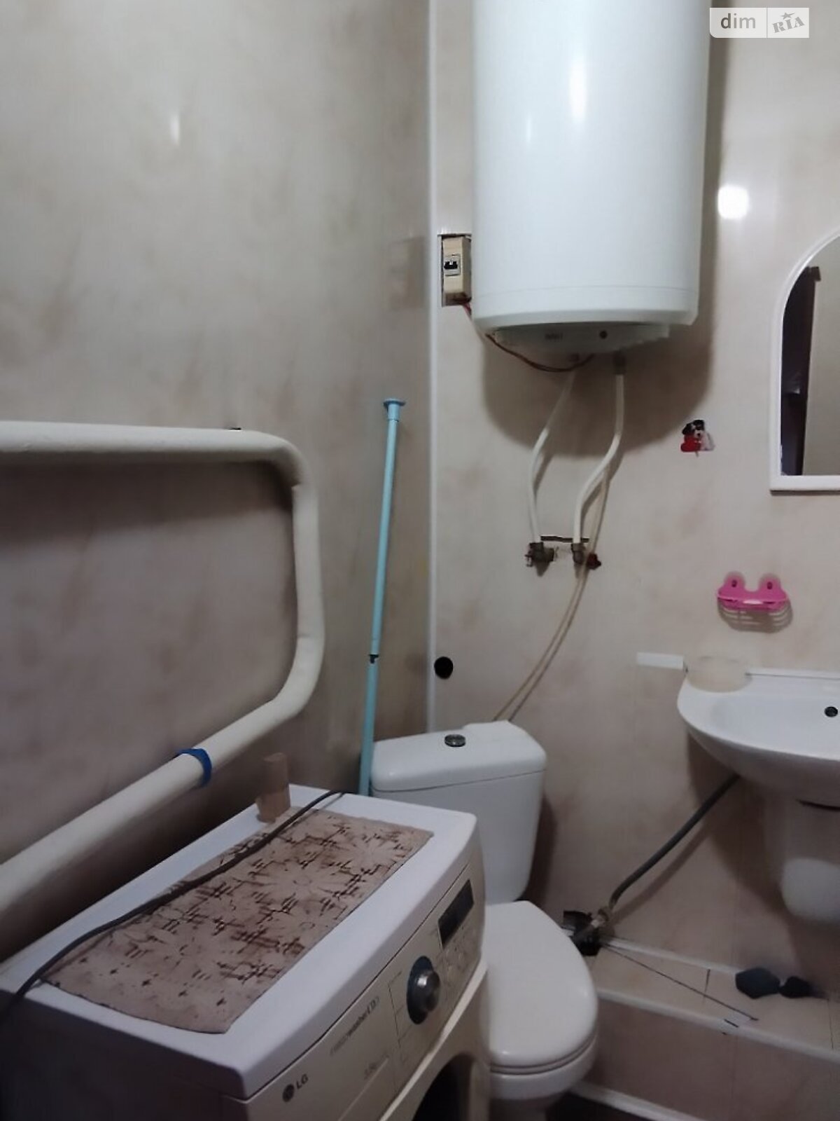 двокімнатна квартира в Одесі, район Пересипський, на вул. Владислава Бувалкіна 13 в довготривалу оренду помісячно фото 1 двокімнатна квартира в Одесі, район Пересипський, на вул. Владислава Бувалкіна 13 в довготривалу оренду помісячно фото 1