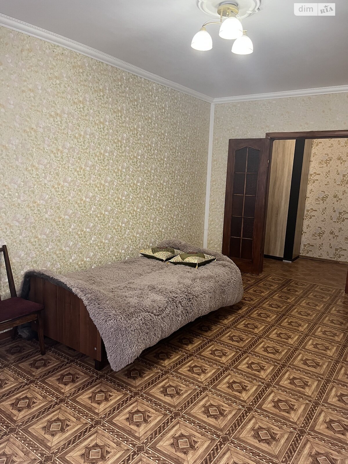 трехкомнатная квартира в Одессе, район Пересыпский, на ул. Владислава Бувалкина 52 в аренду на долгий срок помесячно фото 1 трехкомнатная квартира в Одессе, район Пересыпский, на ул. Владислава Бувалкина 52 в аренду на долгий срок помесячно фото 1