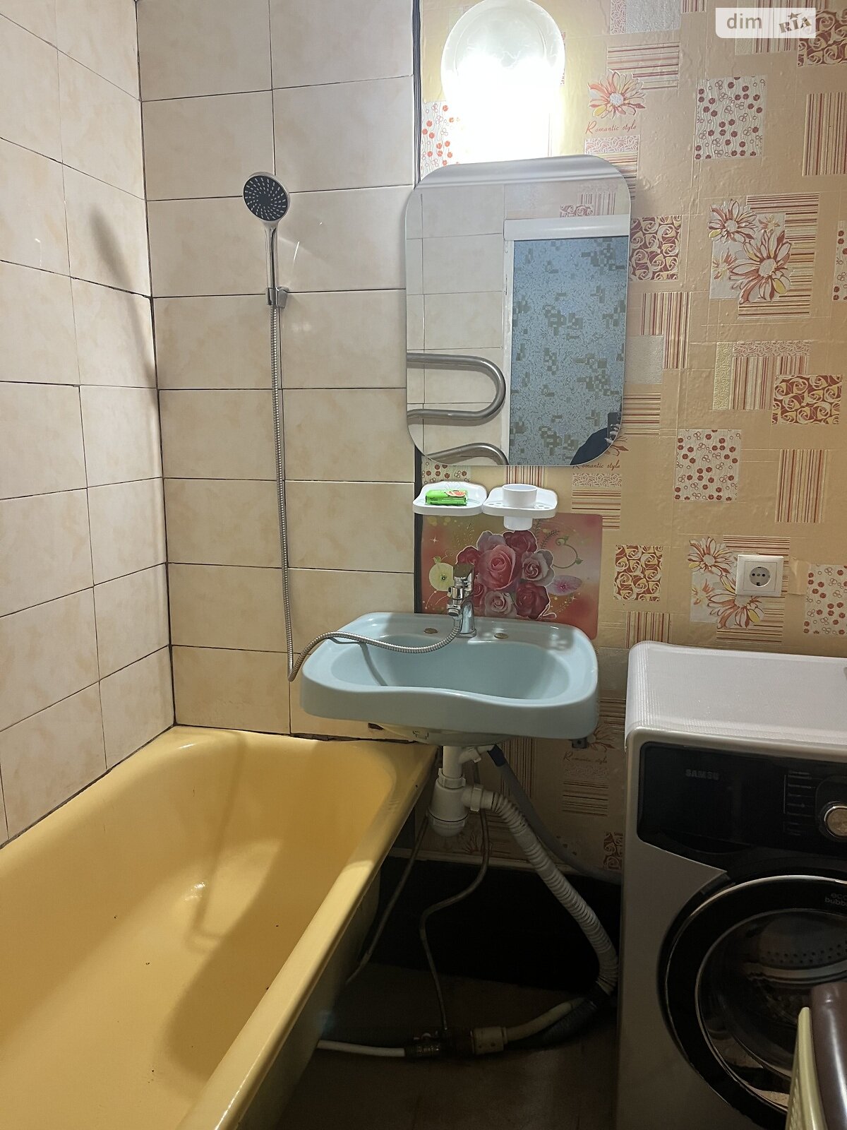 трехкомнатная квартира в Одессе, район Пересыпский, на ул. Владислава Бувалкина 52 в аренду на долгий срок помесячно фото 1 трехкомнатная квартира в Одессе, район Пересыпский, на ул. Владислава Бувалкина 52 в аренду на долгий срок помесячно фото 1