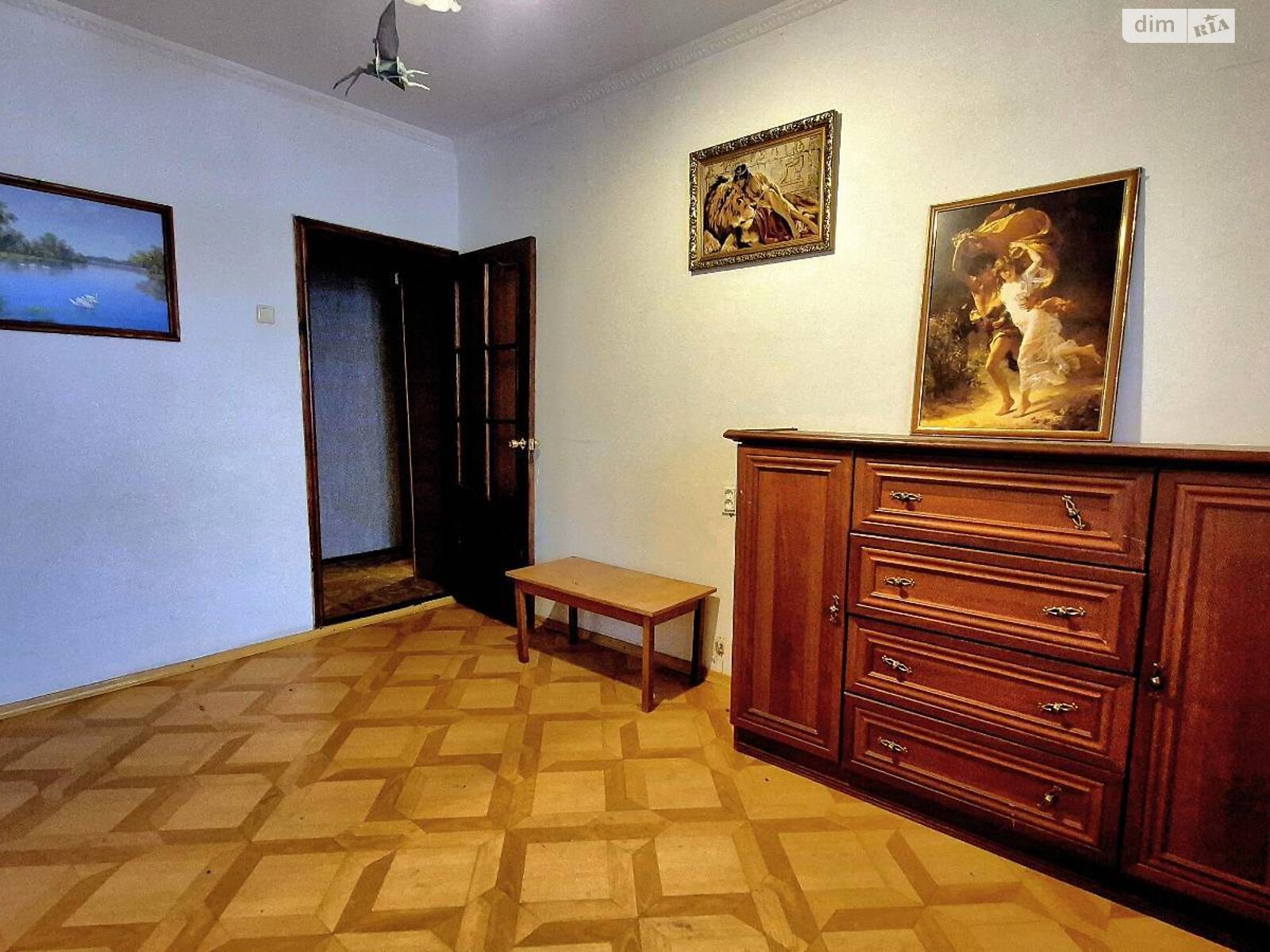 трикімнатна квартира в Одесі, район Містечко Котовського, на вул. 28-ї Бригади 31 в довготривалу оренду помісячно фото 1