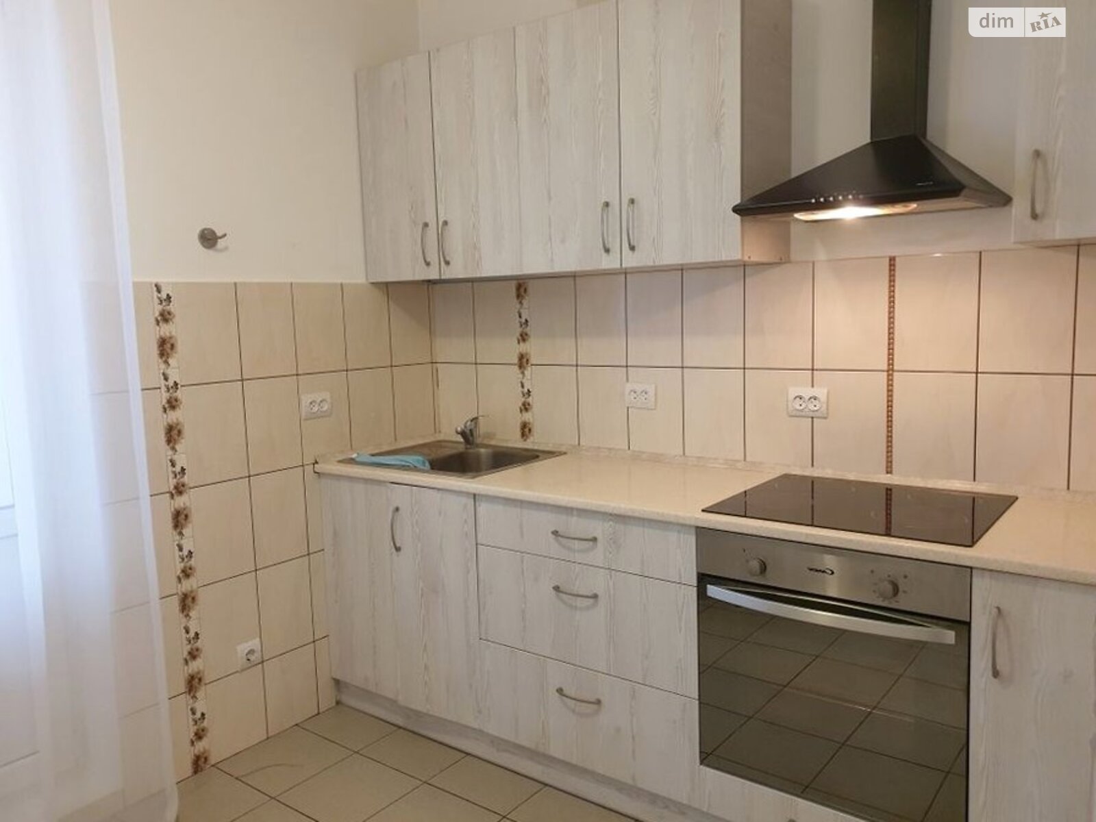 однокімнатна квартира в Одесі, район Містечко Котовського, на вул. Академіка Заболотного 13А в довготривалу оренду помісячно фото 1 однокімнатна квартира в Одесі, район Містечко Котовського, на вул. Академіка Заболотного 13А в довготривалу оренду помісячно фото 1