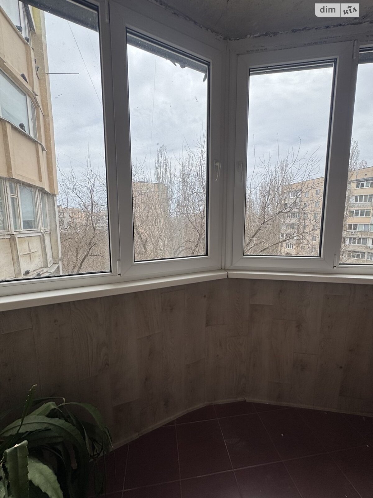 трехкомнатная квартира в Одессе, район Поселок Котовского, на ул. Академика Заболотного 39А, кв. 40 в аренду на долгий срок помесячно фото 1 трехкомнатная квартира в Одессе, район Поселок Котовского, на ул. Академика Заболотного 39А, кв. 40 в аренду на долгий срок помесячно фото 1