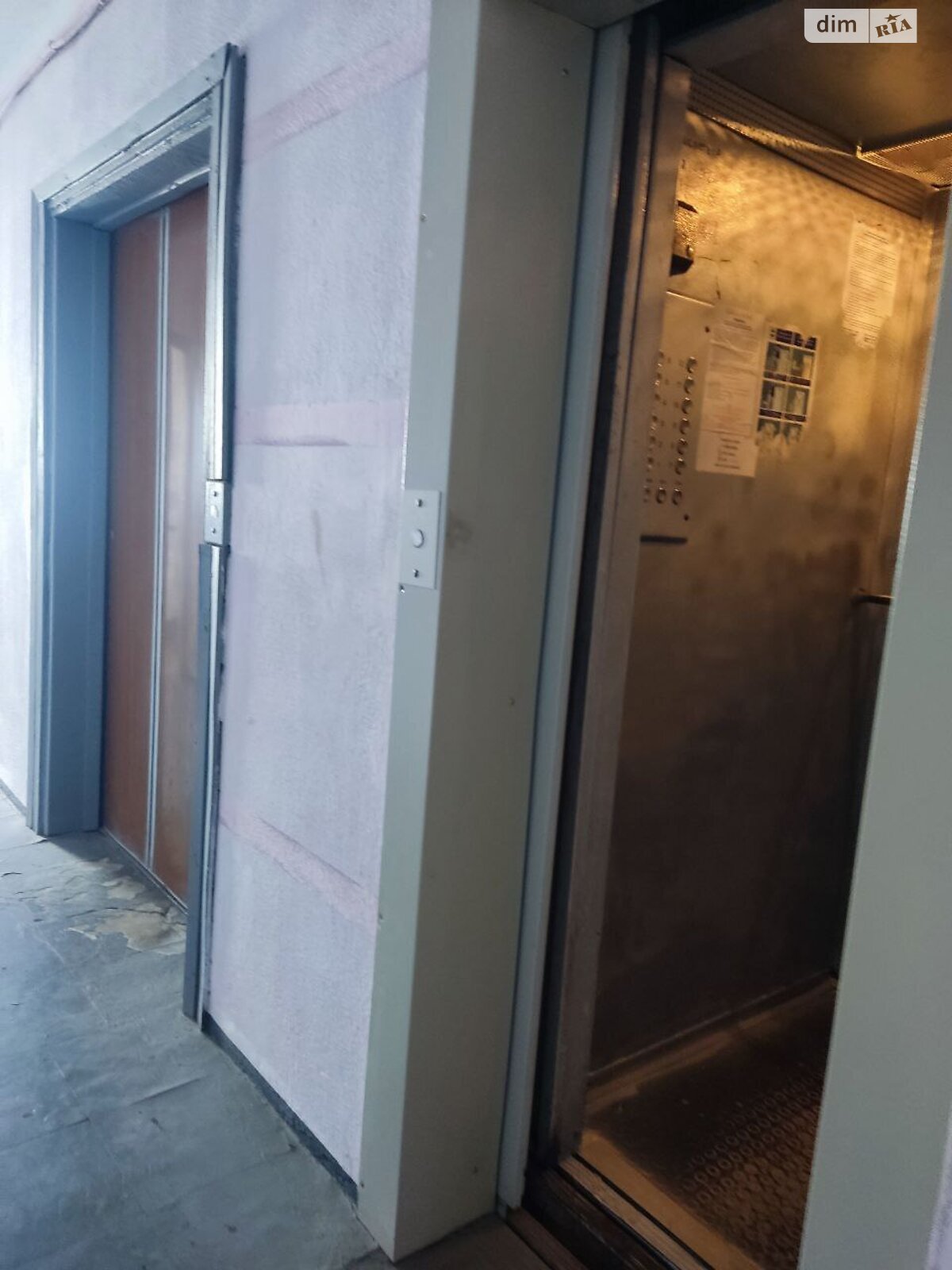 двухкомнатная квартира в Одессе, район Поселок Котовского, на просп. Князя Владимира Великого 70 в аренду на долгий срок помесячно фото 1 двухкомнатная квартира в Одессе, район Поселок Котовского, на просп. Князя Владимира Великого 70 в аренду на долгий срок помесячно фото 1