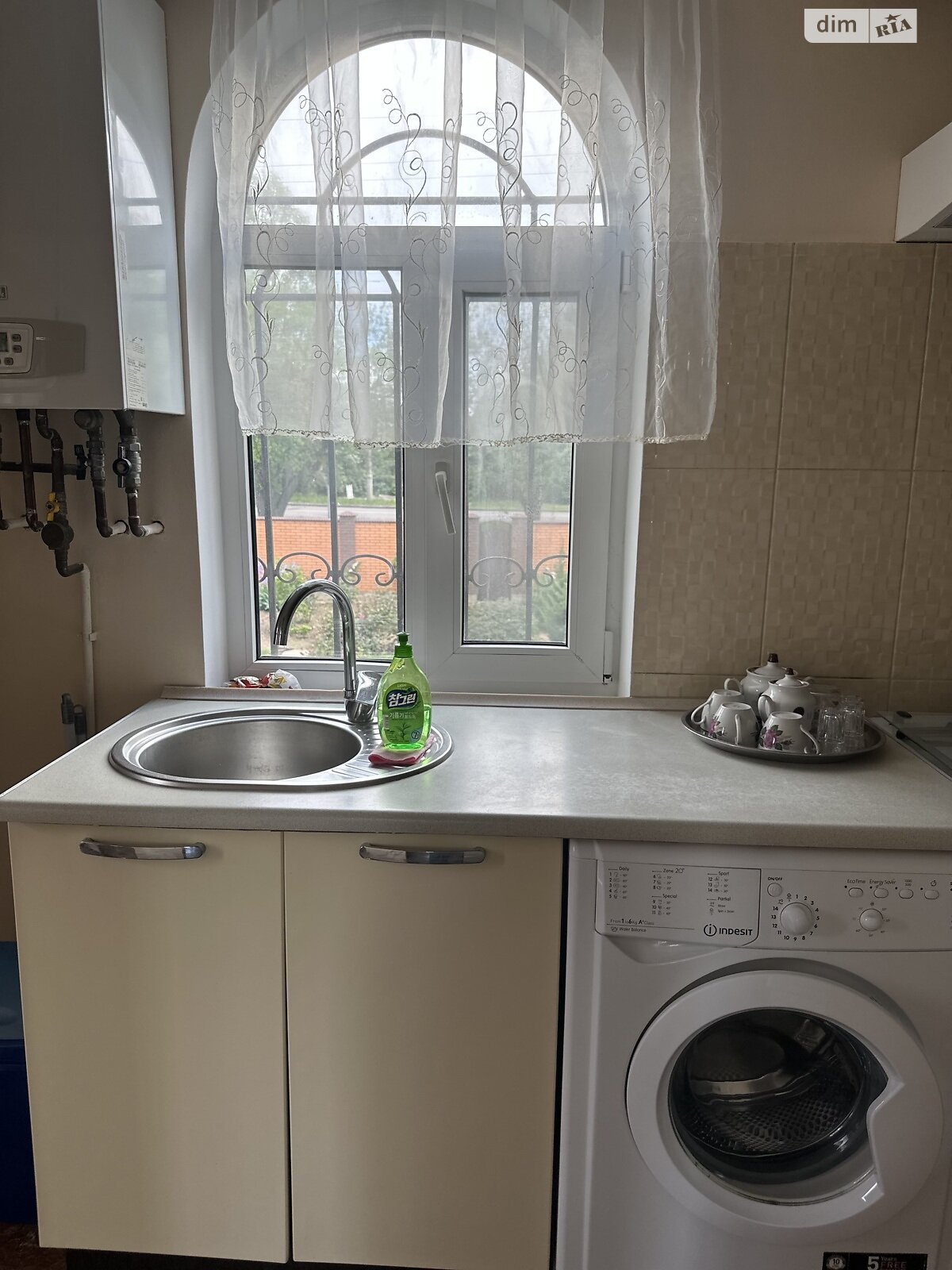 двухкомнатная квартира в Одессе, район Поселок Котовского, на просп. Князя Владимира Великого 23 в аренду на долгий срок помесячно фото 1