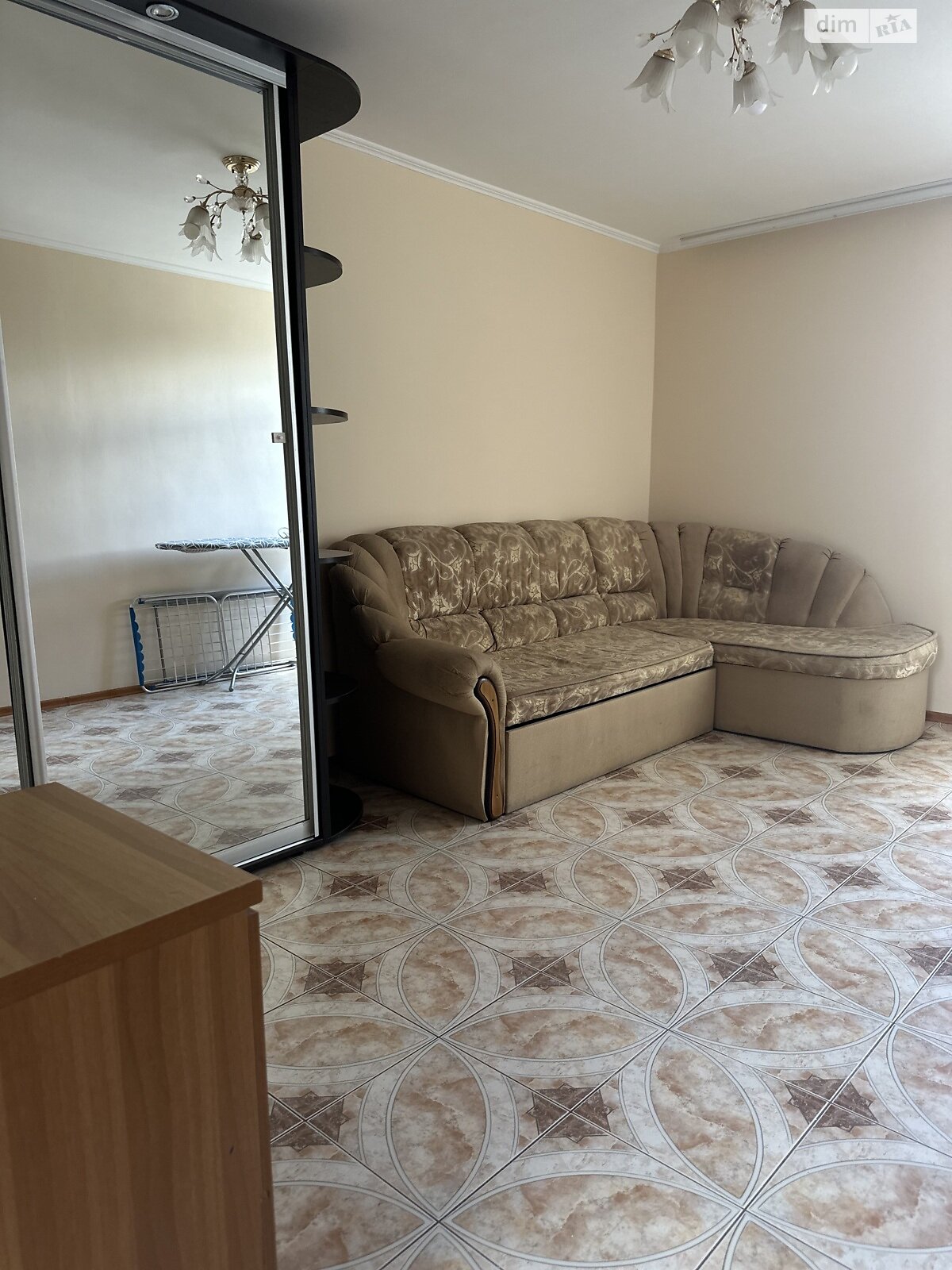 двухкомнатная квартира в Одессе, район Поселок Котовского, на просп. Князя Владимира Великого 23 в аренду на долгий срок помесячно фото 1